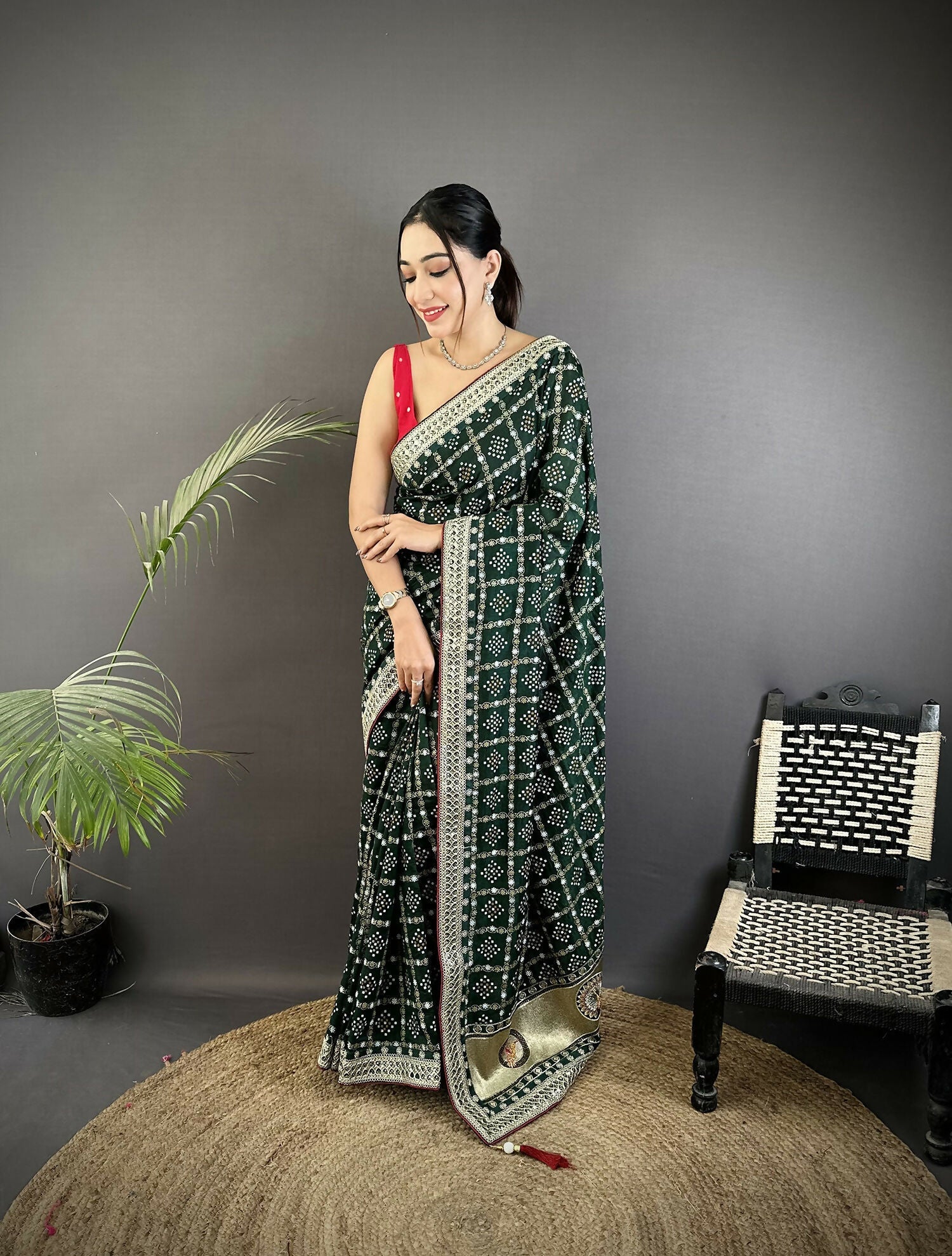 Joban Fashion Dark Green Bandhej Bandhani Vichitra Silk Bandhani Prints Saree