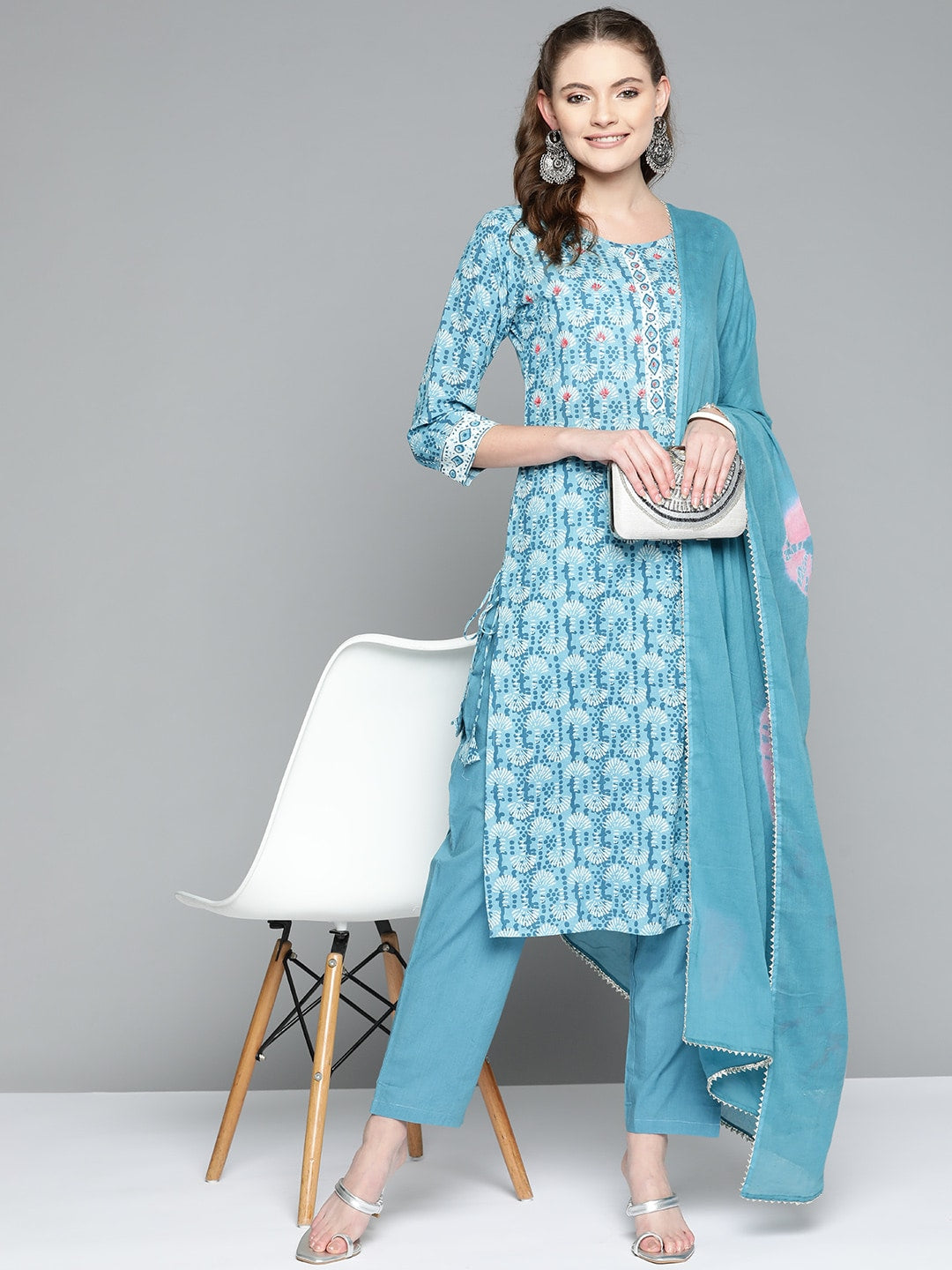 HERE&NOW Women Blue Floral Printed Thread Work Pure Cotton Kurta with Trousers & With Dupatta