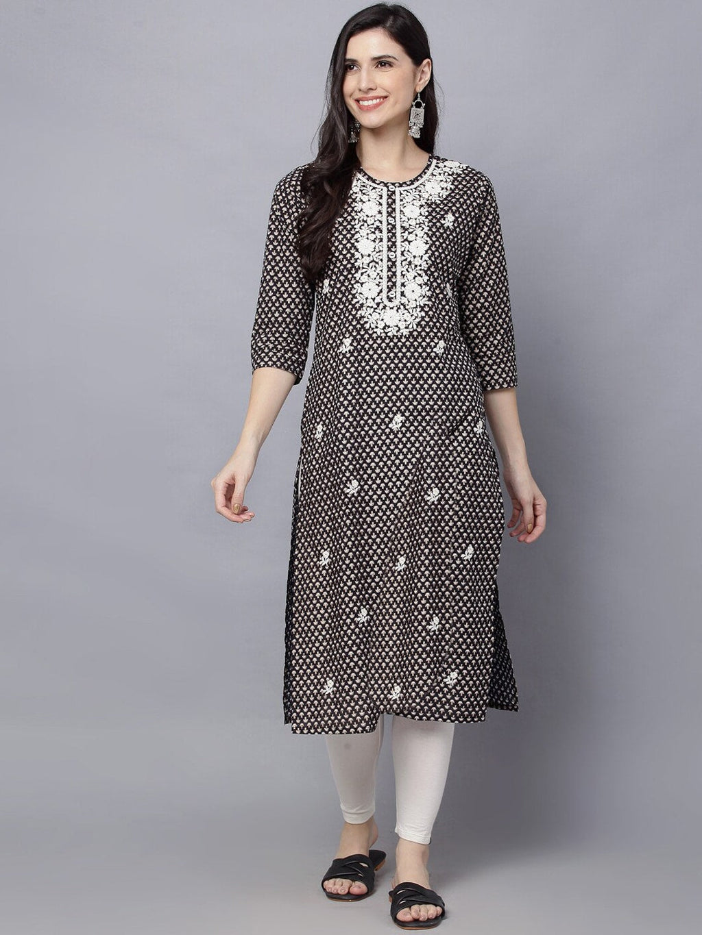 HERE&NOW Women Geometric Yoke Design Thread Work Kurta