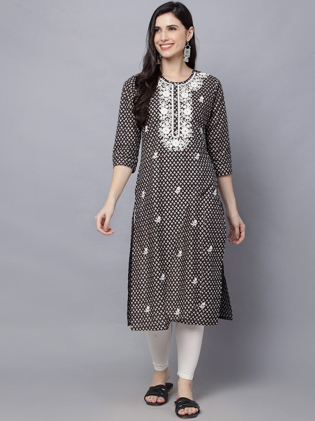 HERE&NOW Women Geometric Yoke Design Thread Work Kurta