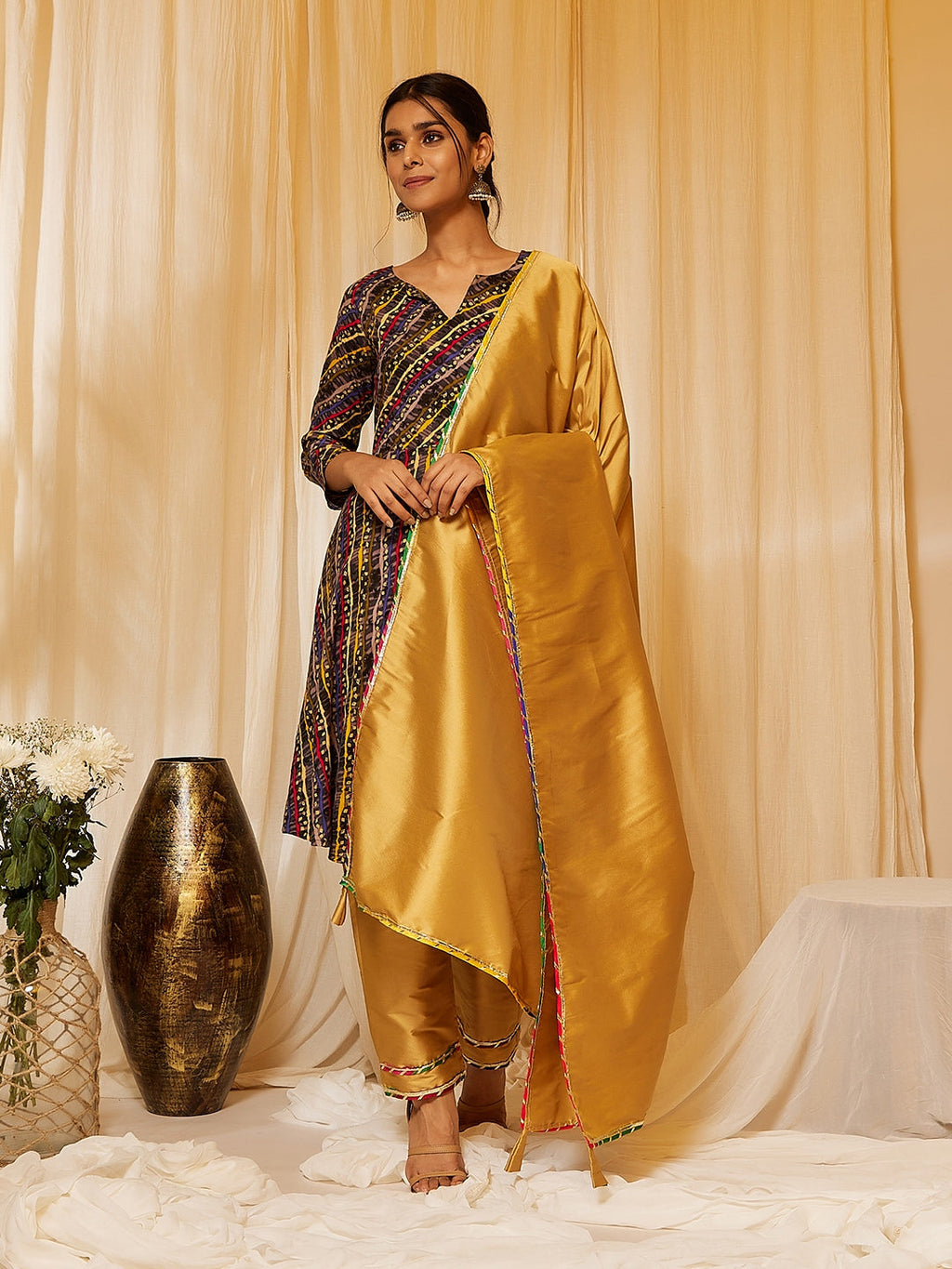 InWeave Charcoal Black Leheriya Silk Set