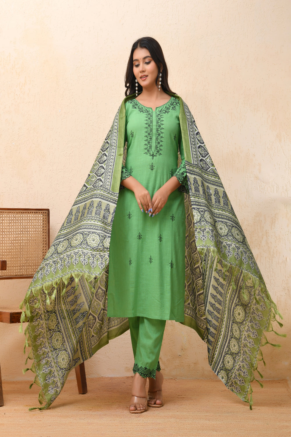 Vaasva Women Pista Embroidered Kurta Set With Solid Pants & Printed Dupatta