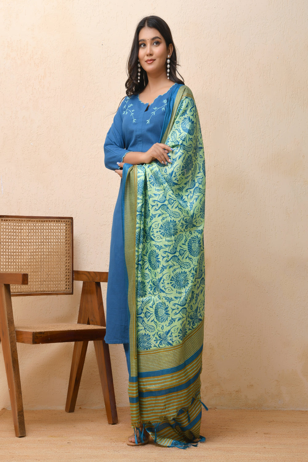 Vaasva Women Black Embroidered Suit Set