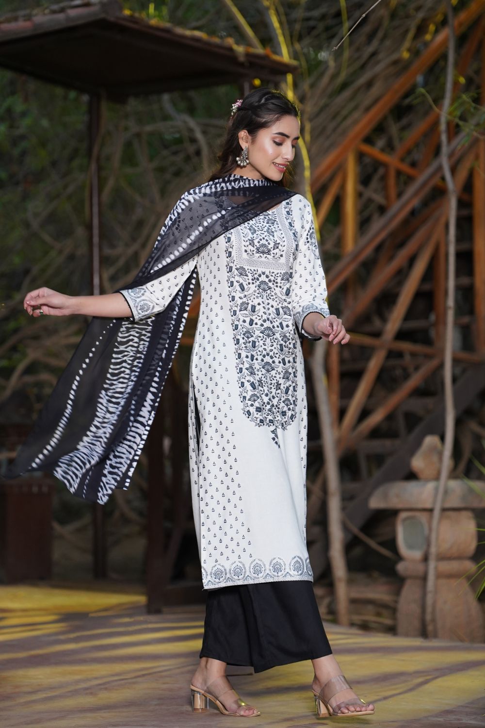 Juniper Womens White Rayon Floral Glitter Placement Printed Straight Kurta With Solid Bottom And Printed Dupatta Set