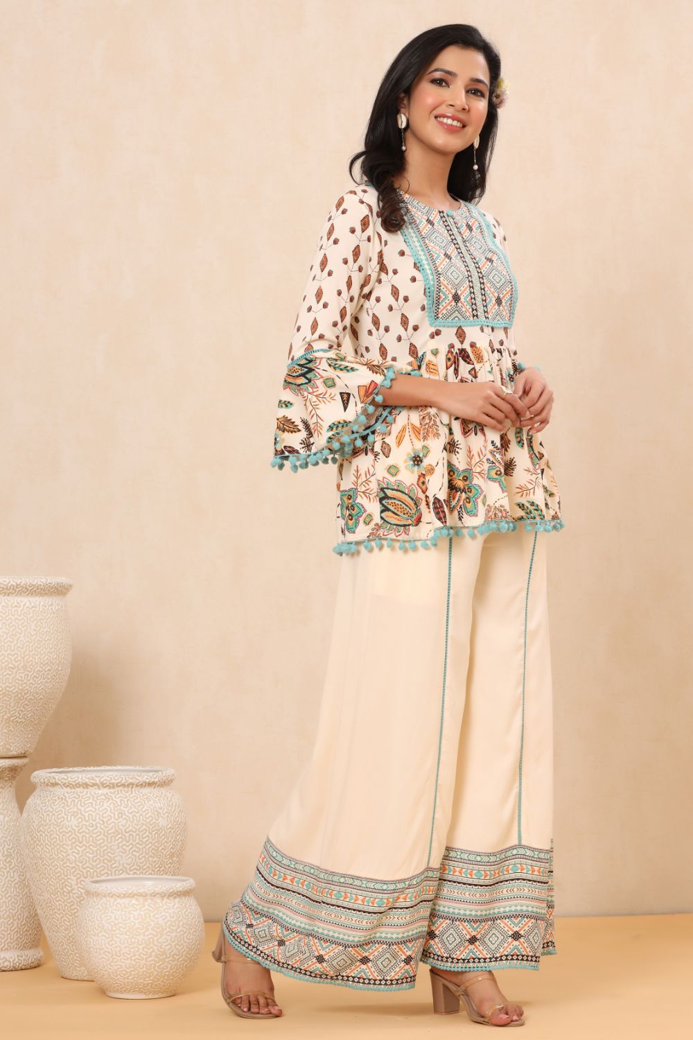 Juniper Womens Ivory Floral Printed Rayon Clothing Set