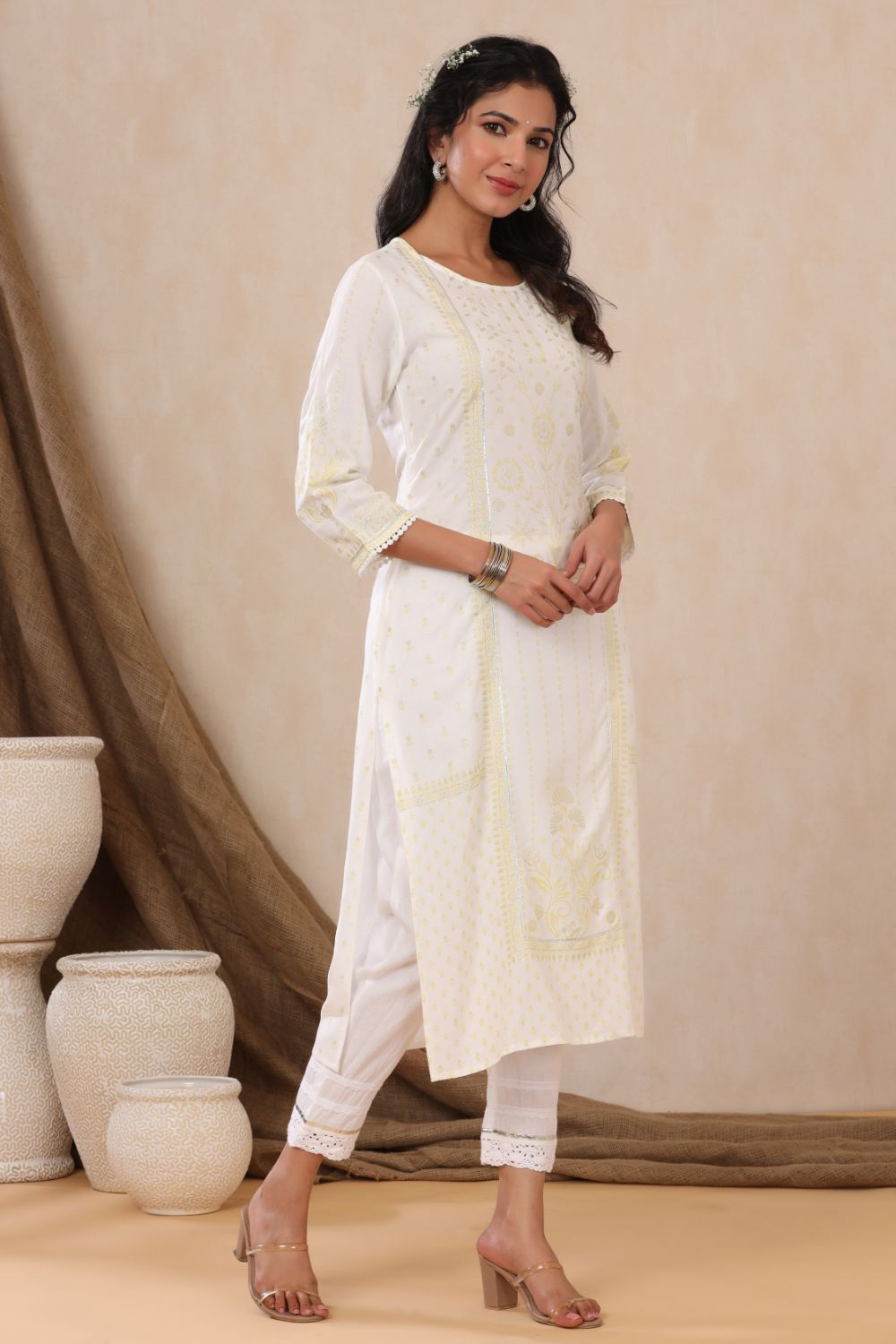 Juniper Womens Off White Rayon Placement Printed Straight Kurta