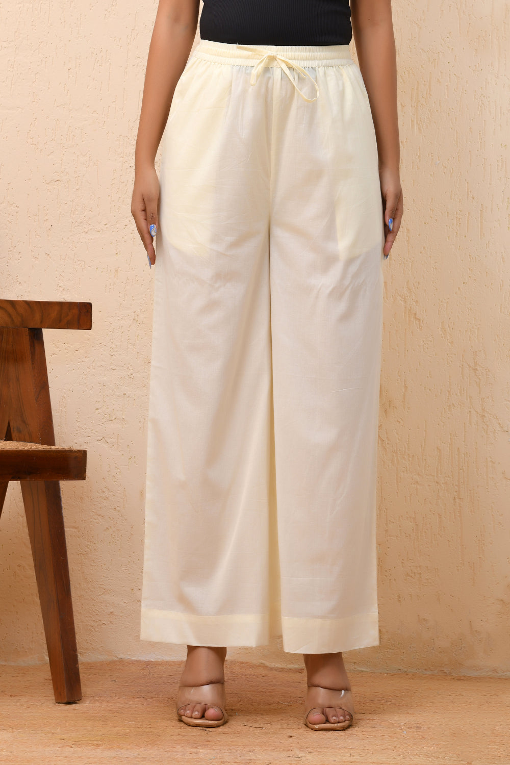 Vaasva Women Royal Blue Straight Pant