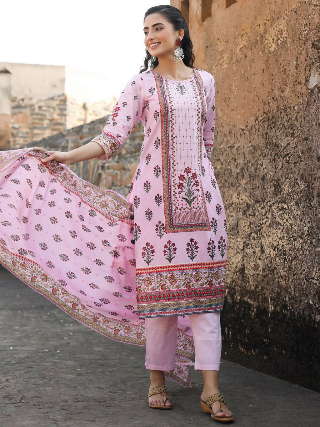 Juniper Women's Lilac Cambric Floral Placement Printed Straight Fit Kurta Sets