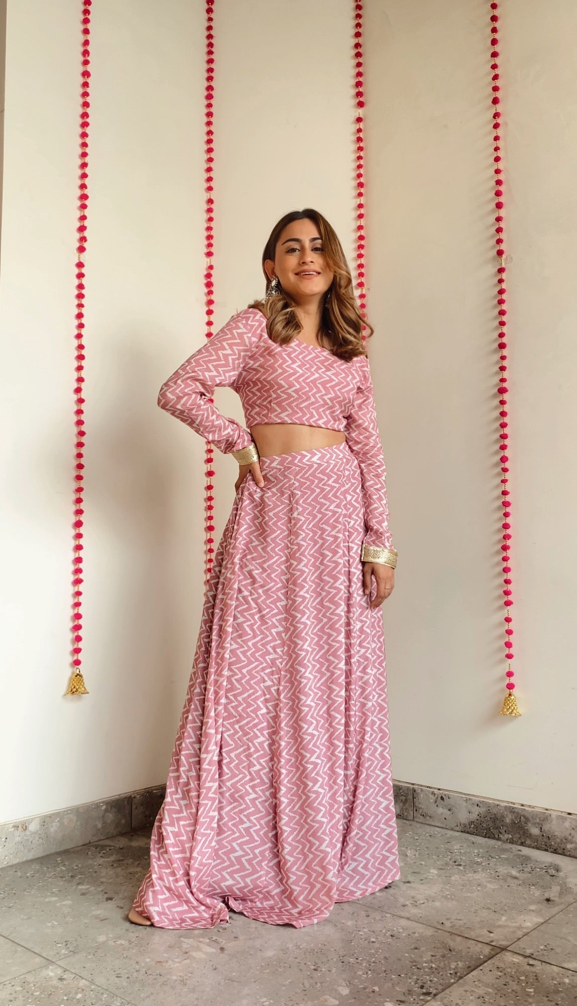 trueBrowns Light Mauve Bandhani Printed Silk Top Skirt Set