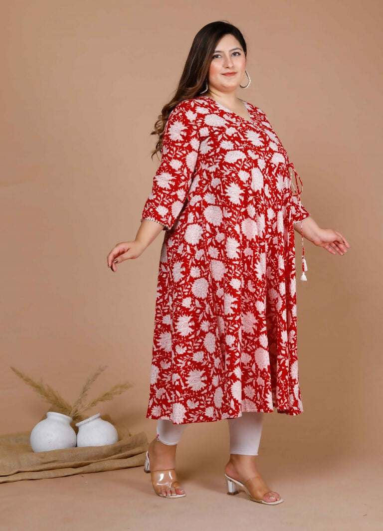 Miravan Women's Plus Size White Floral Printed Pure Cotton Anarkali Kurta And Palazzo Set