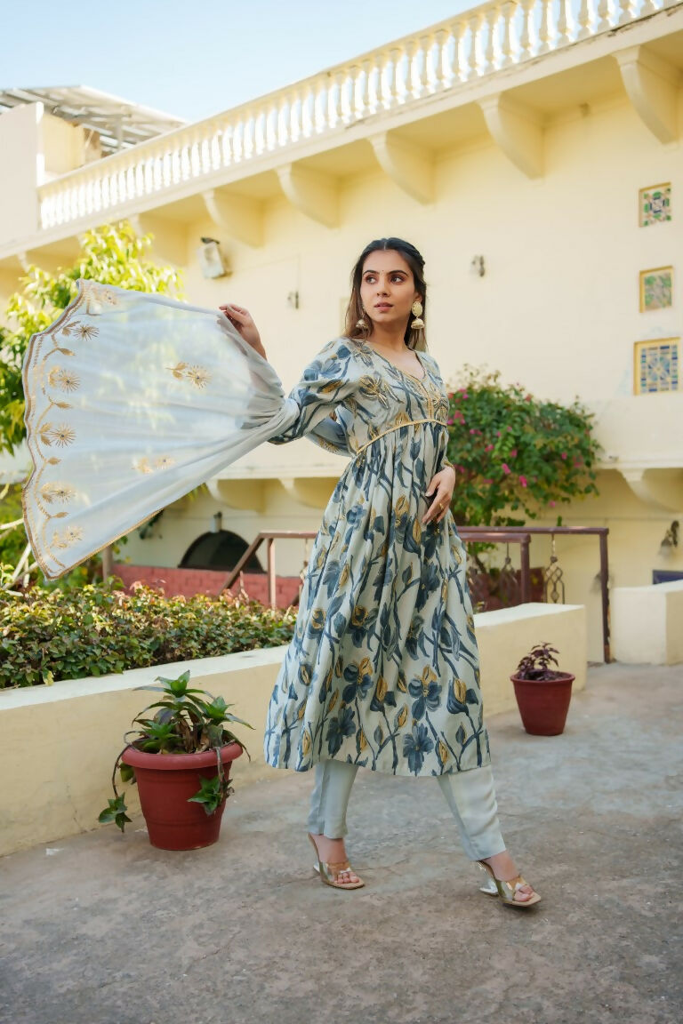 Vaasva Women SkyBlue Muslin Embroidered Kurta,Pant & Dupatta Set