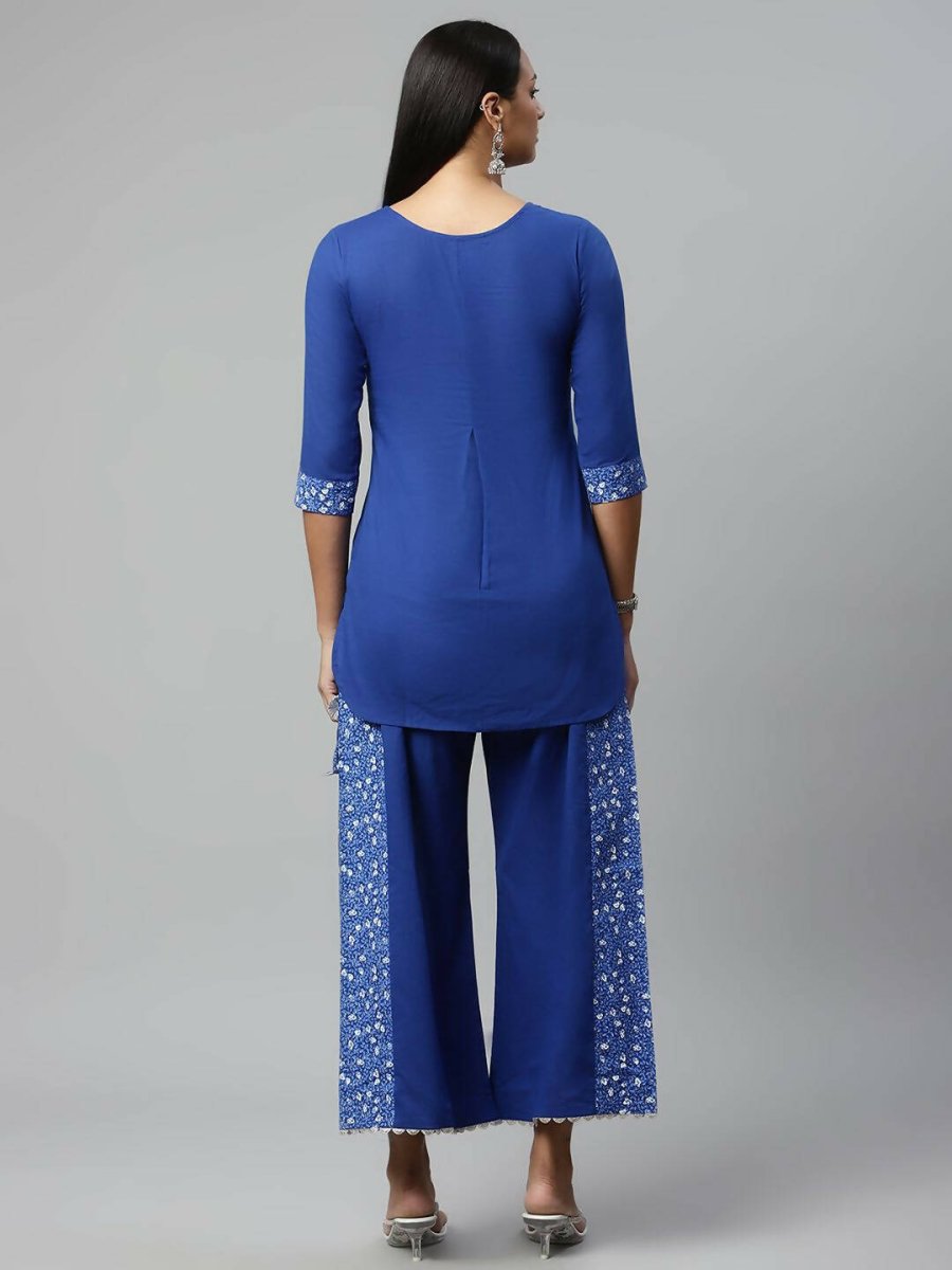 Ahalyaa Womens Royal Blue Pure Cotton Printed Kurtas