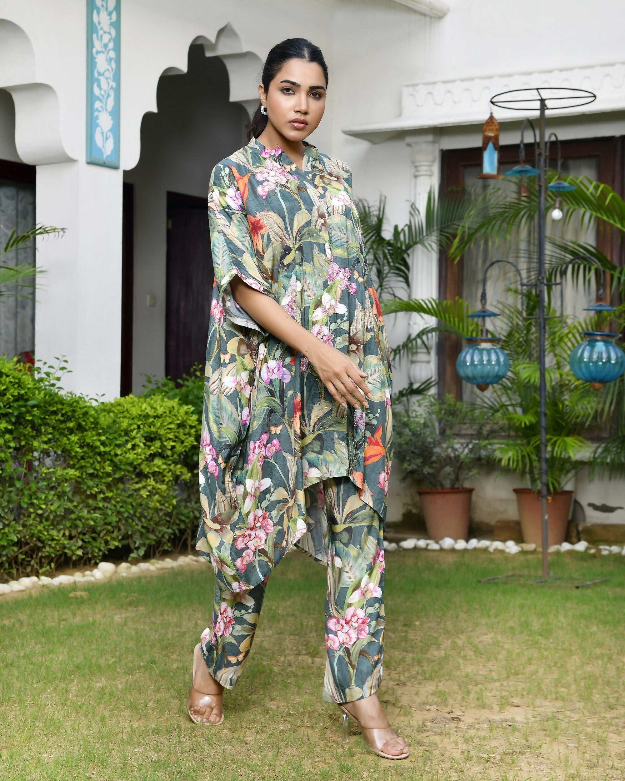 Vaasva Women's Dark Green Musline Viscose Digital Printed Kaftan Pant Set