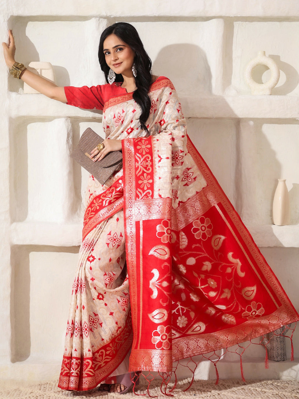 Shree Shyam Fashion Linen Cotton Red & White Saree
