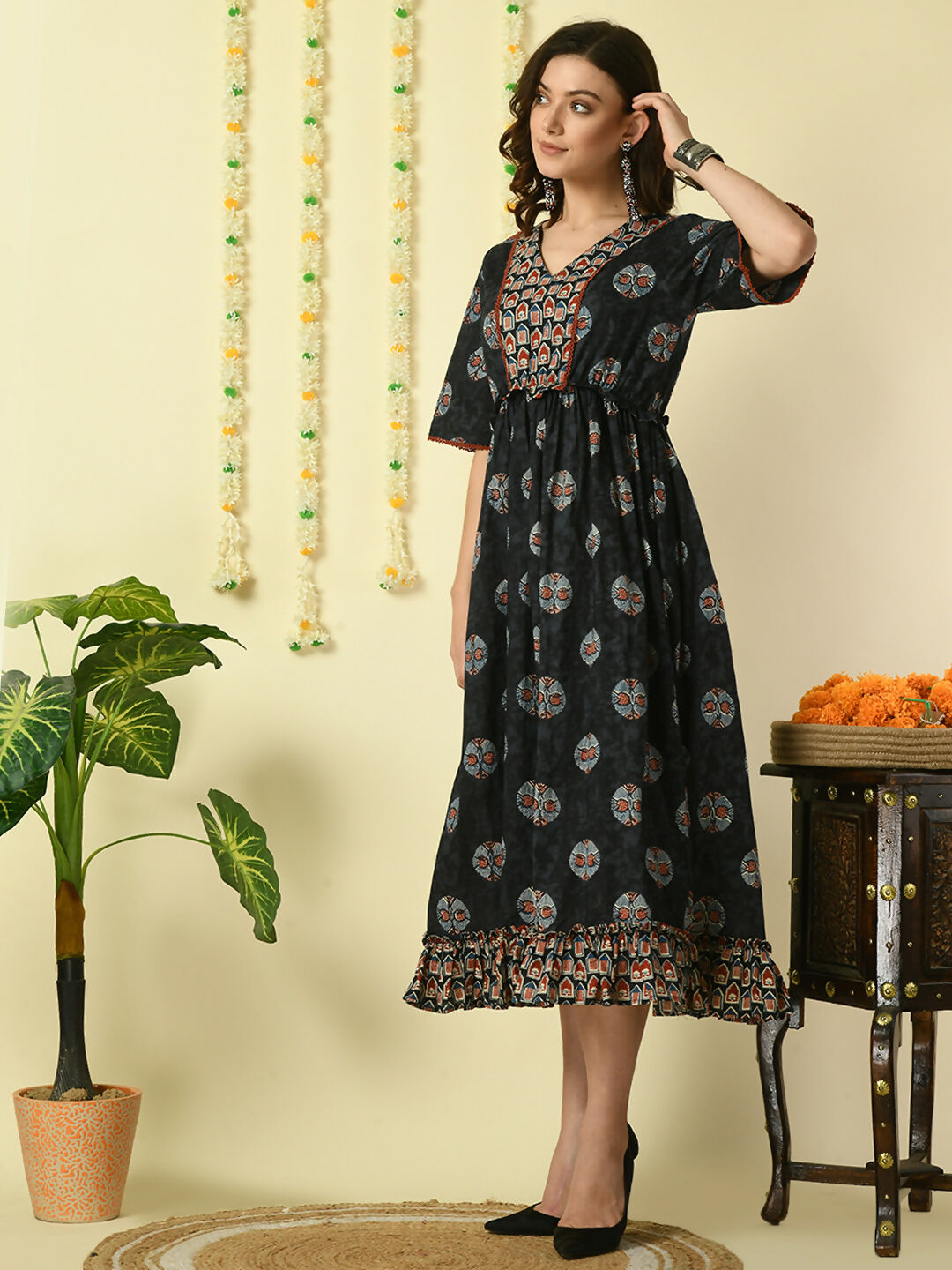 Myshka Women's Black Printed Cotton Party Dress