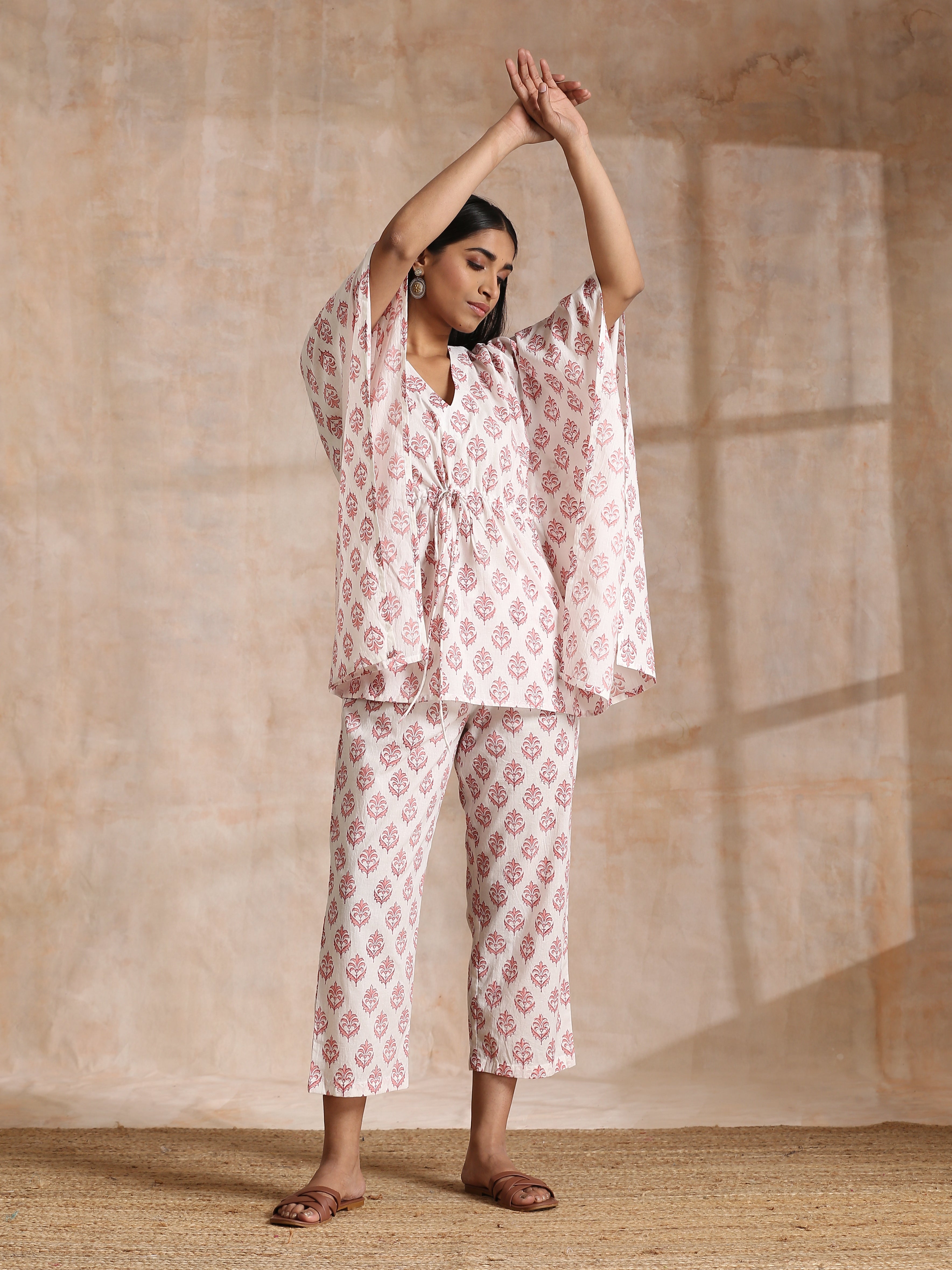 trueBrowns Pink Buta On White Block Print Cotton Kaftan Co-Ord Set
