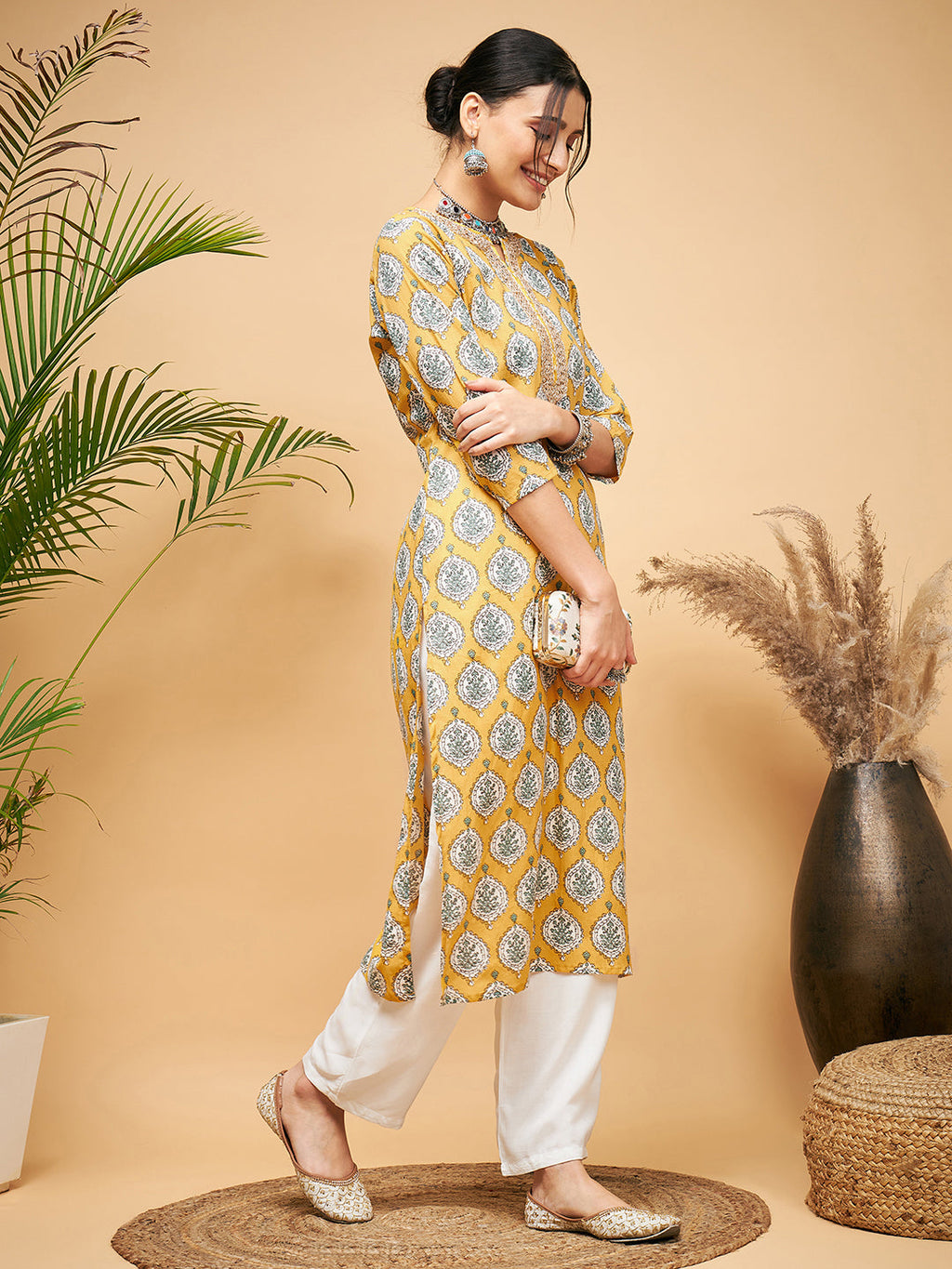 InWeave Women's Sunset Boota Print Gota Straight Kurta