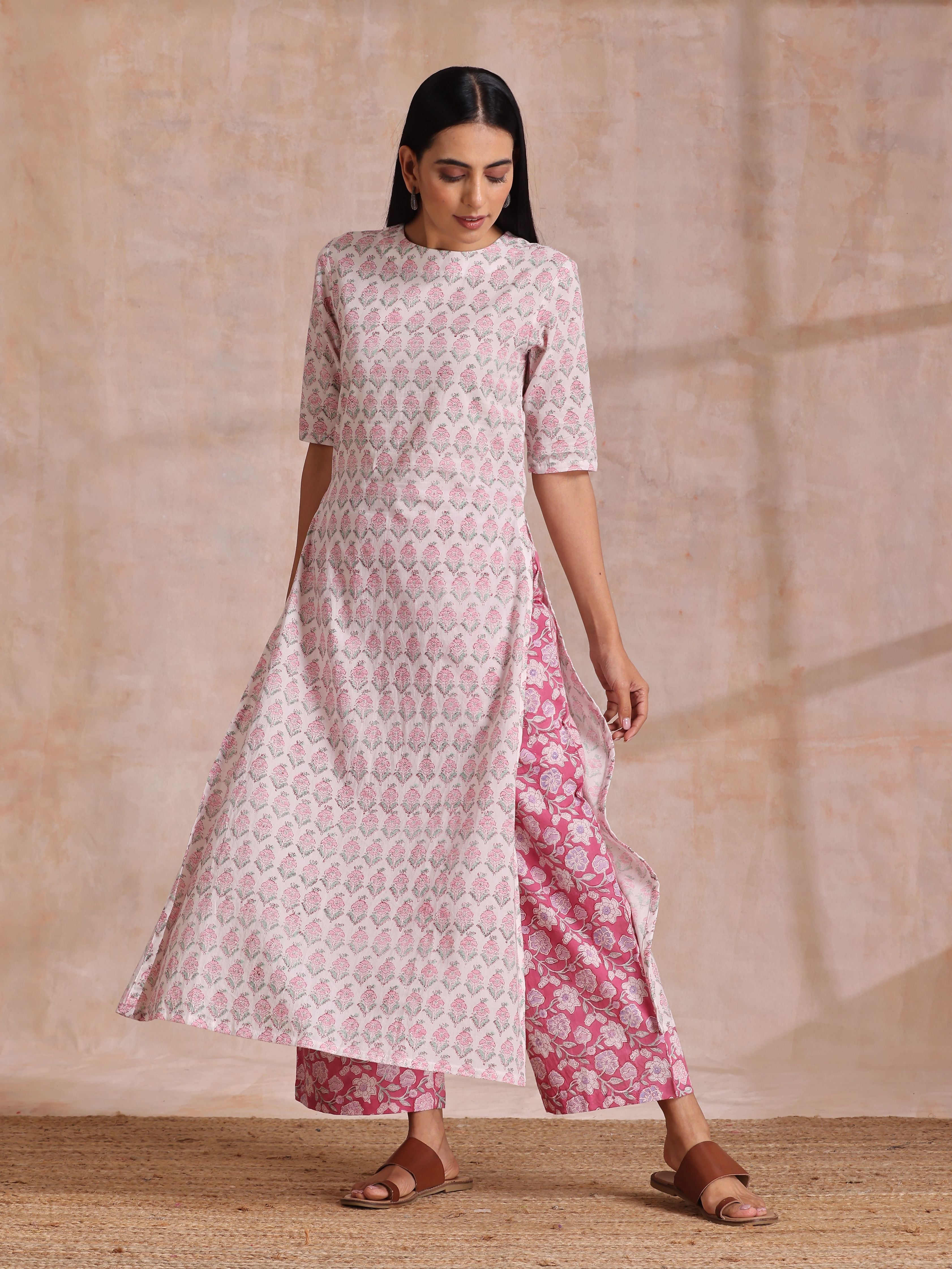 trueBrowns Pink Green Floral On White Block Print Cotton Slit Kurta Pant Set
