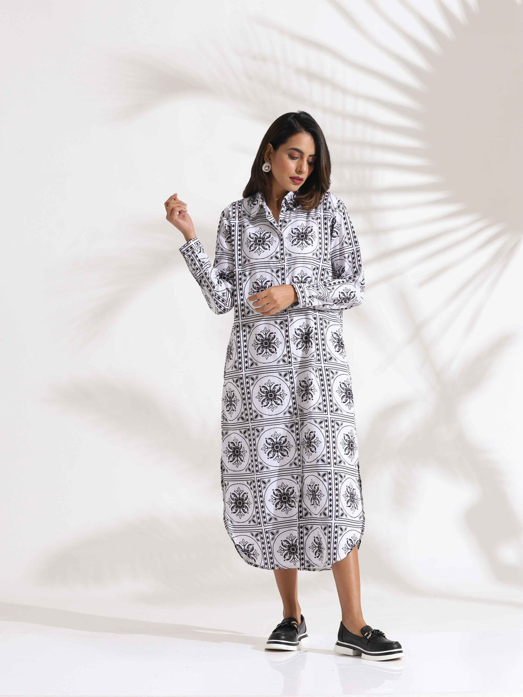 trueBrowns White Cotton Print Shirt Dress