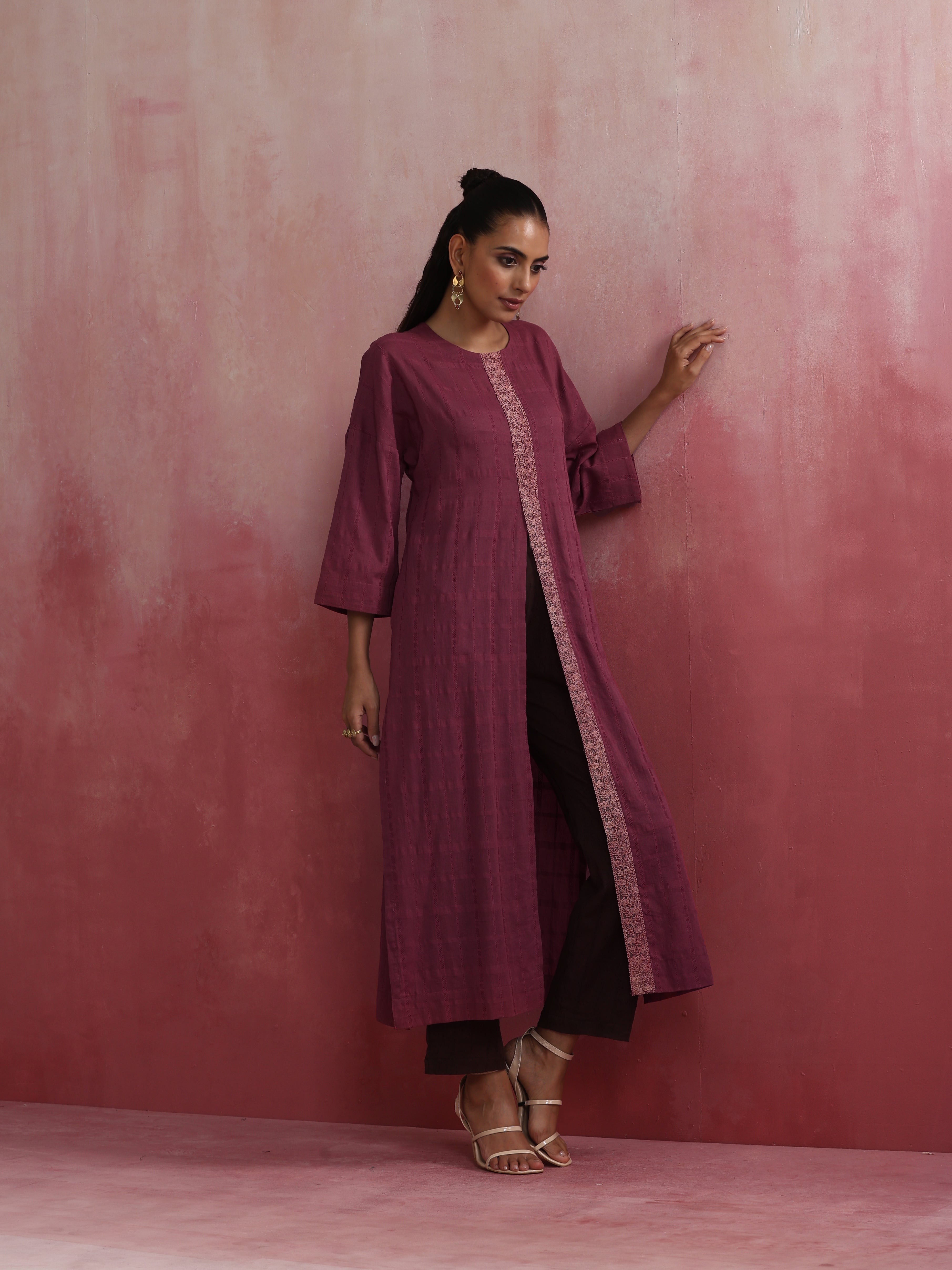 trueBrowns Mauve Cotton Dobby Front Slit Kurta Set