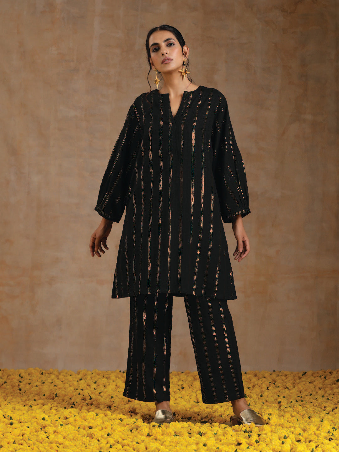 trueBrowns Black Gold Cotton Relaxed Co-Ord Set