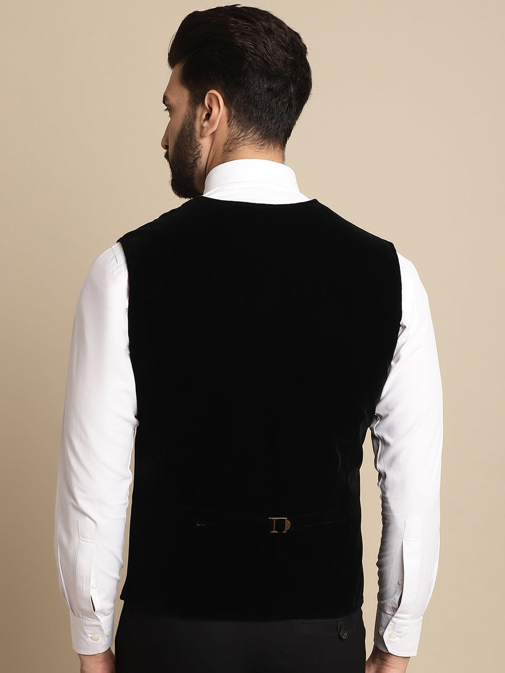 Even Apparels Men's Black Waistcoat with welt pockets