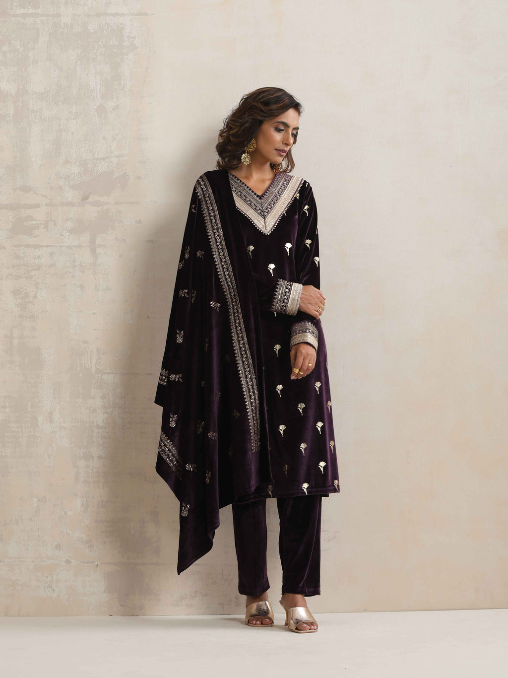 trueBrowns Wine Velvet Floral Embroidered Kurta Pant Dupatta Set