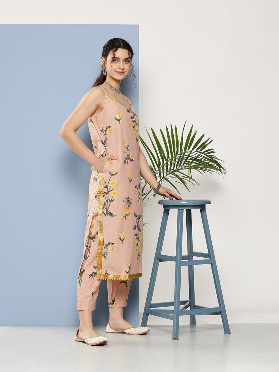 Ahalyaa Women Nude-Coloured Floral Printed Gotta Patti Kurta with Trousers & With Dupatta