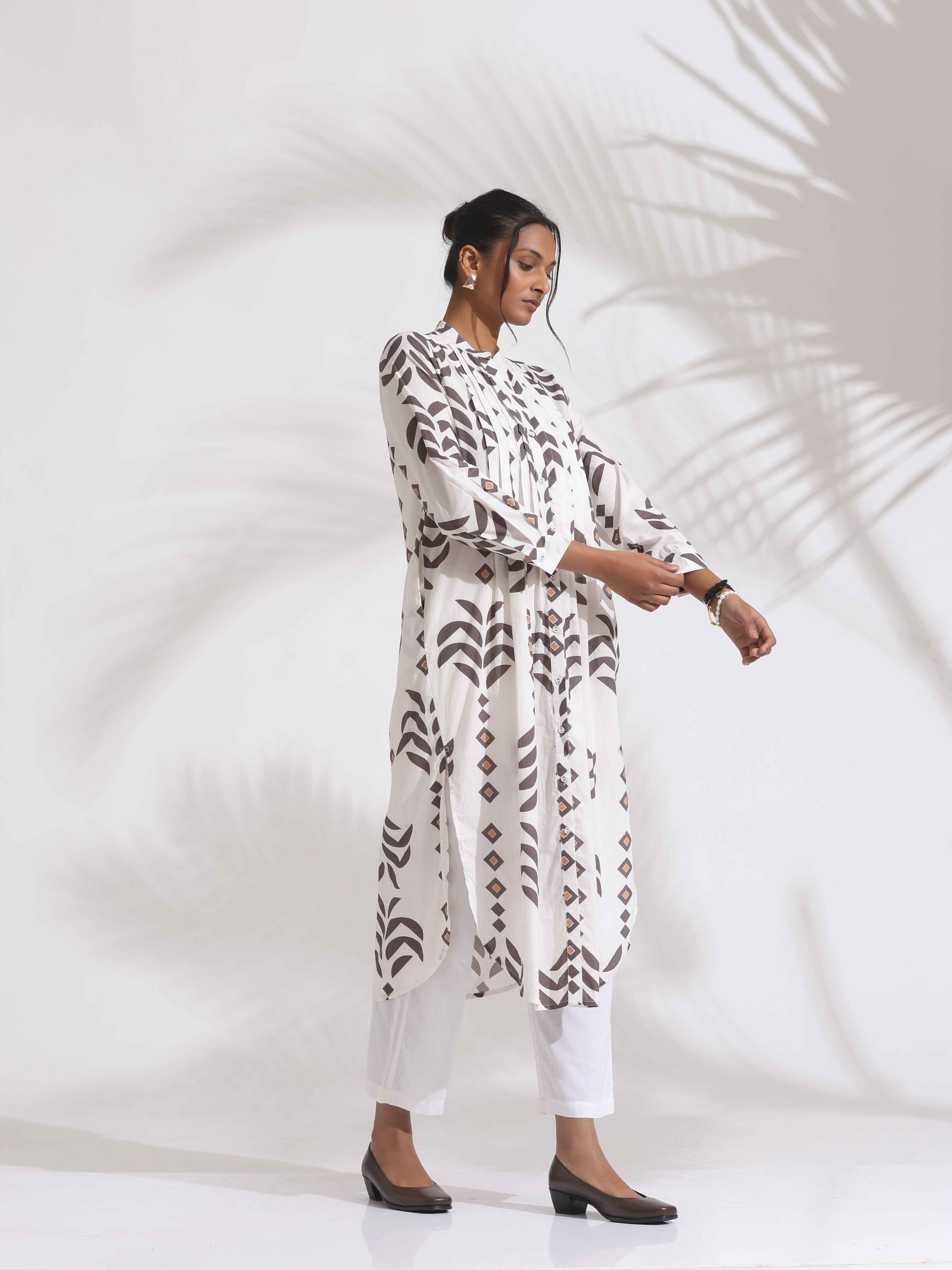 trueBrowns White Cotton Stripe Print Pleated Kurta Set
