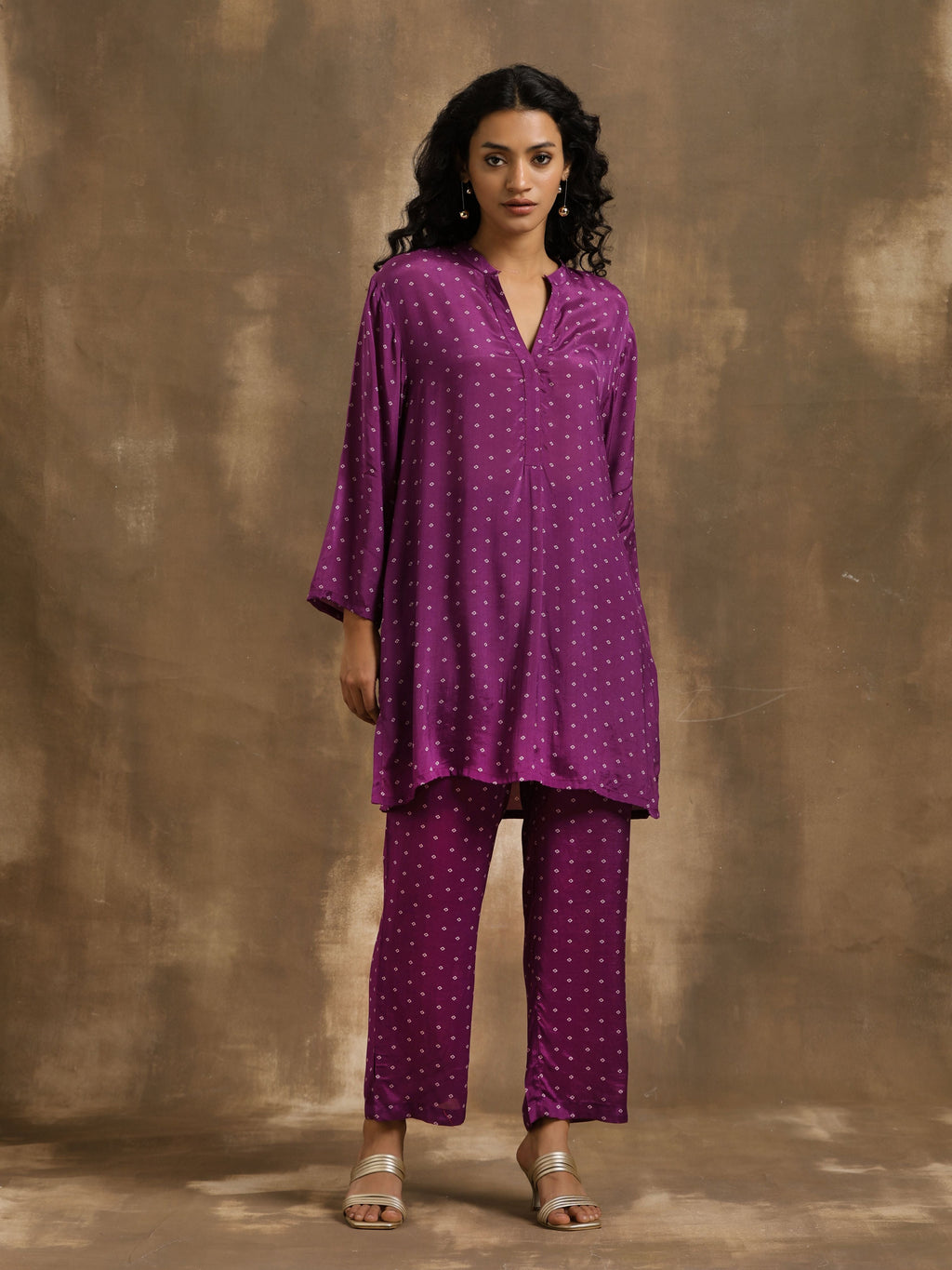 trueBrowns Purple Bandhani Printed Silk Co-Ord Set