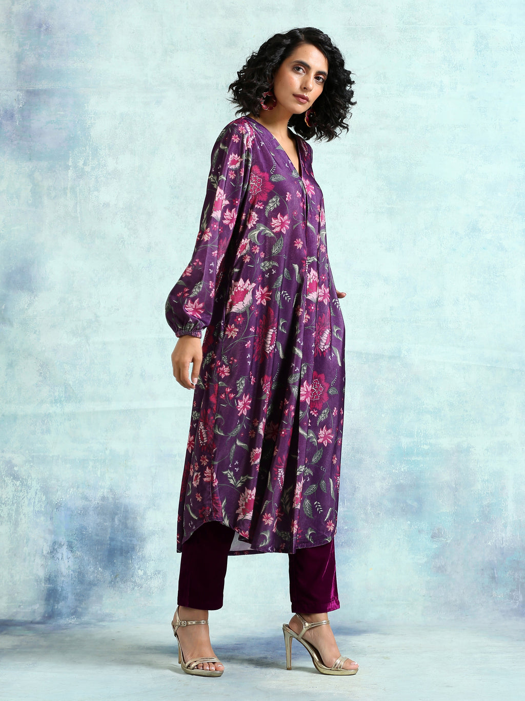 trueBrowns Wine Printed Velvet Neck Pleat Kurta