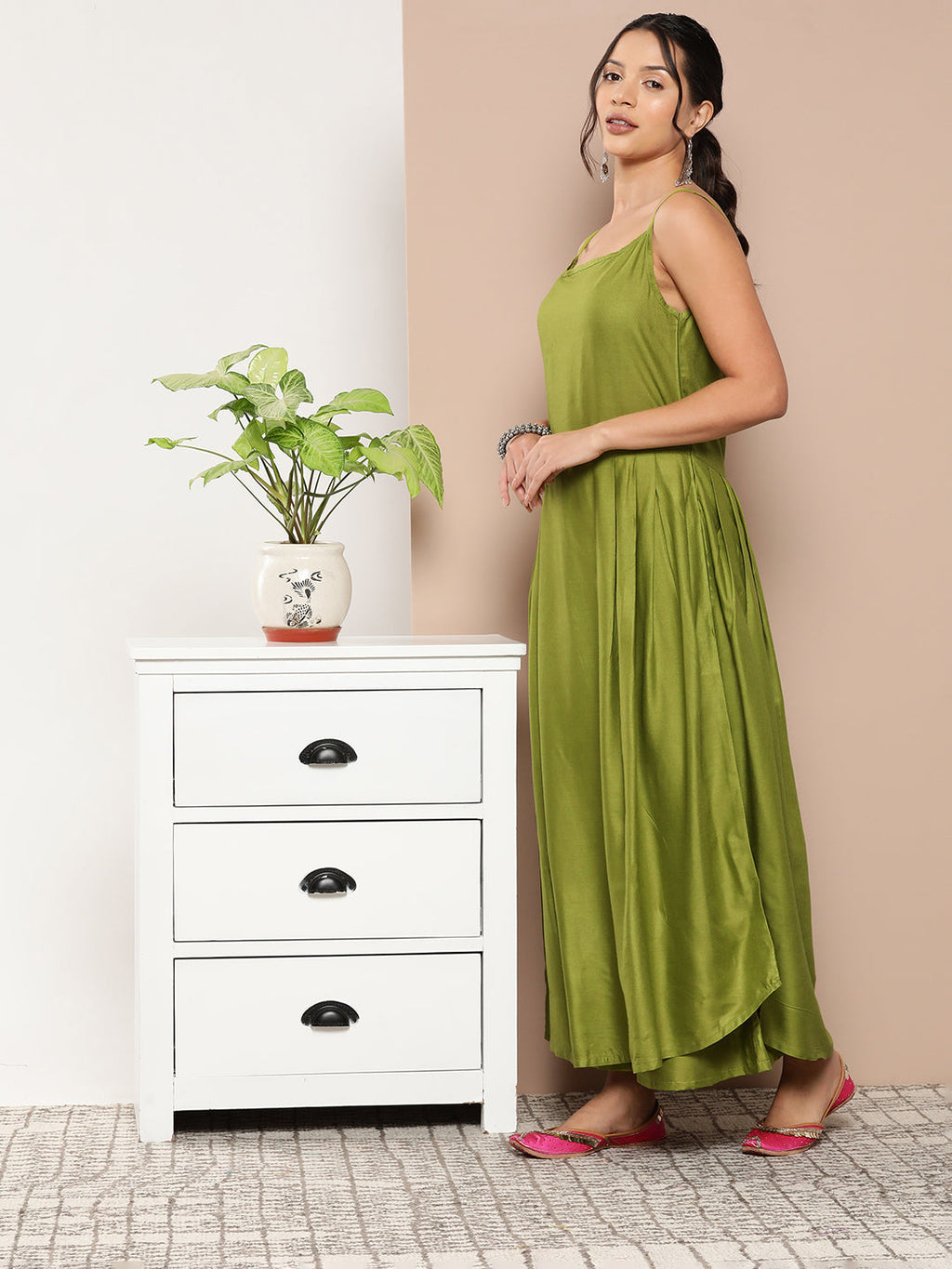 InWeave Women's Olive Green Strappy Set With Pink Green Floral Cape