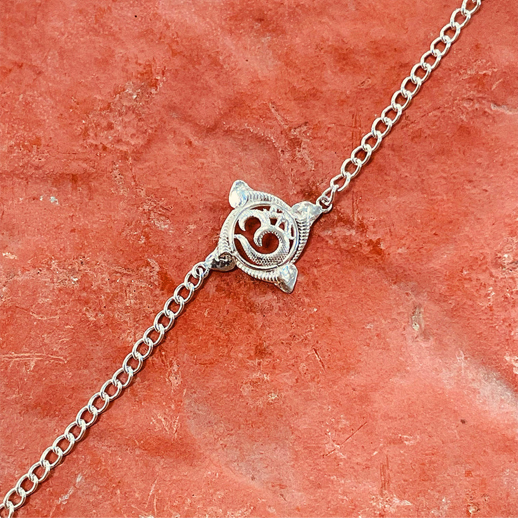 trueBrowns 925 Sterling Silver Textured Om Silver Chain Rakhi