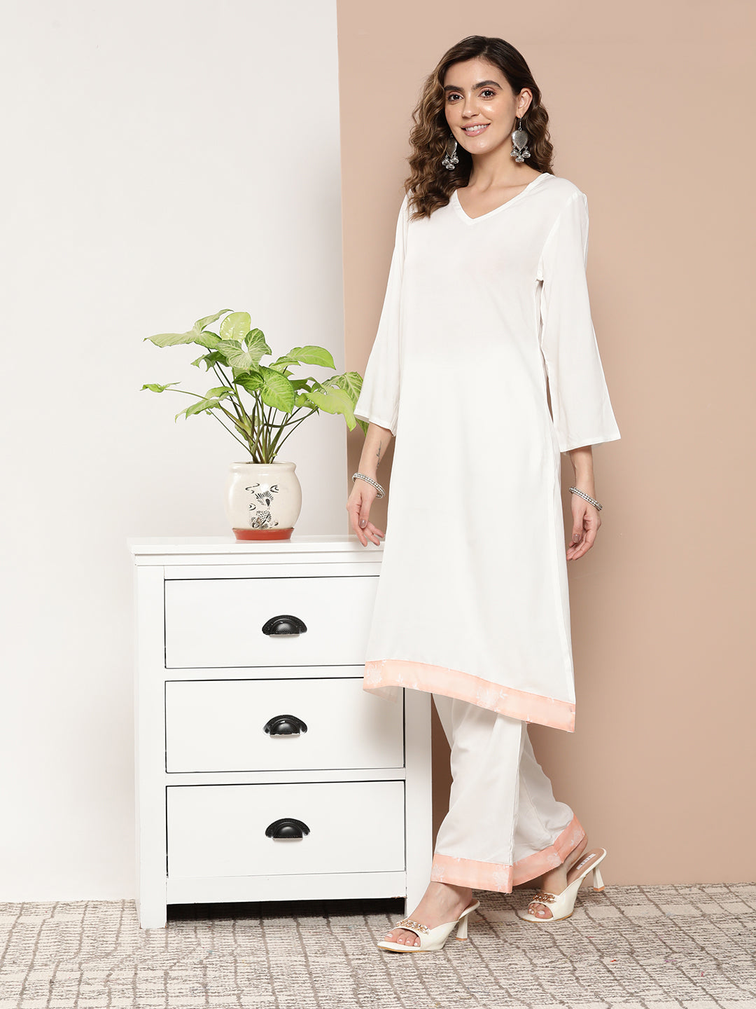 InWeave Women's Cream Straight Kurta Set W Peach White Print Organza Dupatta
