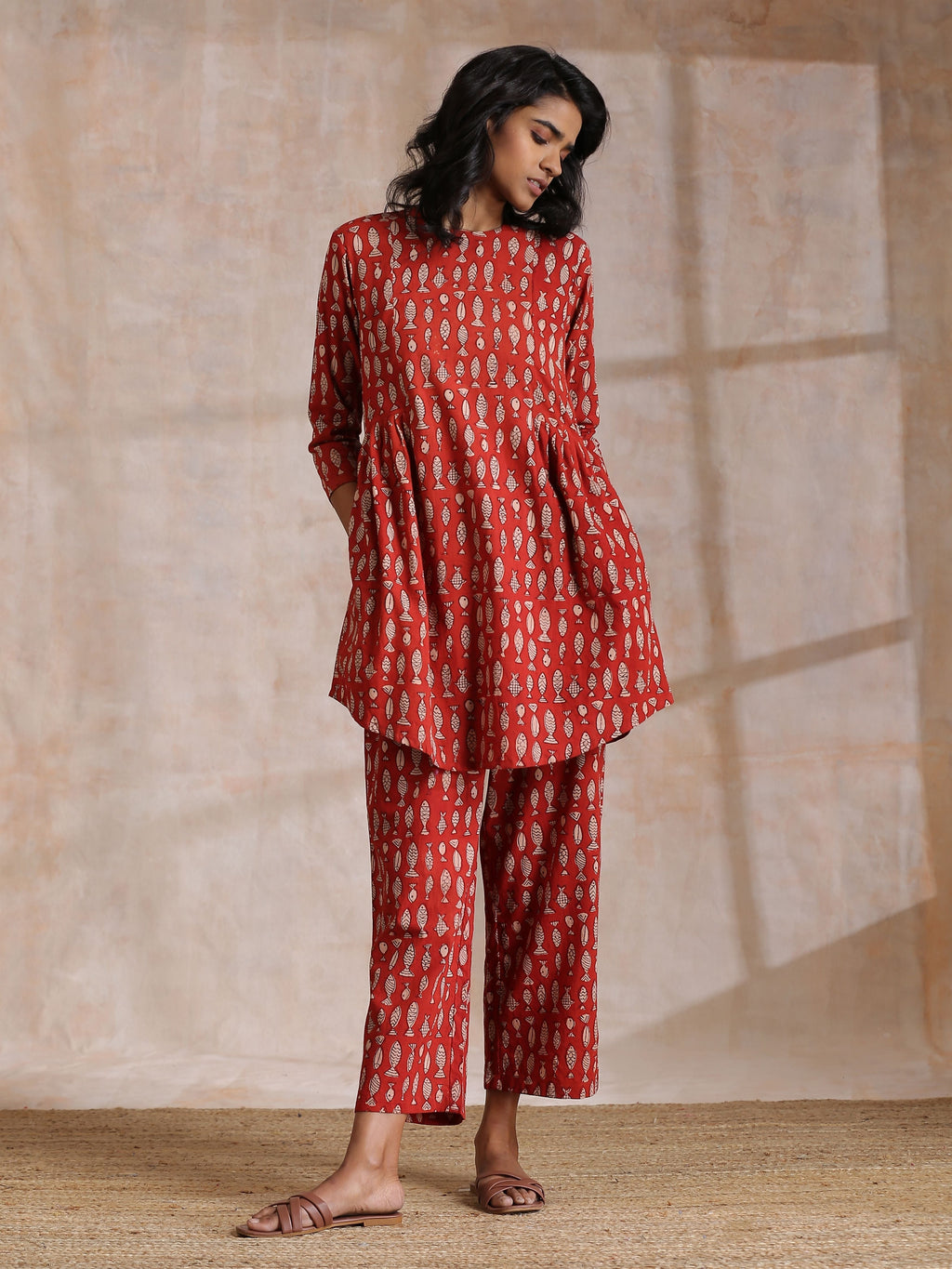 trueBrowns Rust Red Bagru Fish Print Cotton Gathers Co-Ord Set