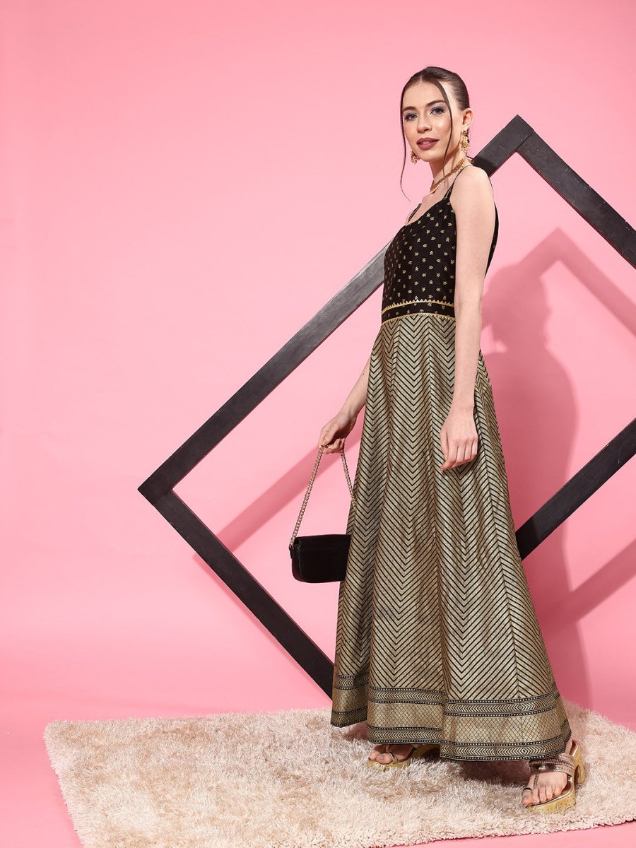 Ahalyaa Chevron Printed Maxi Ethnic Dress