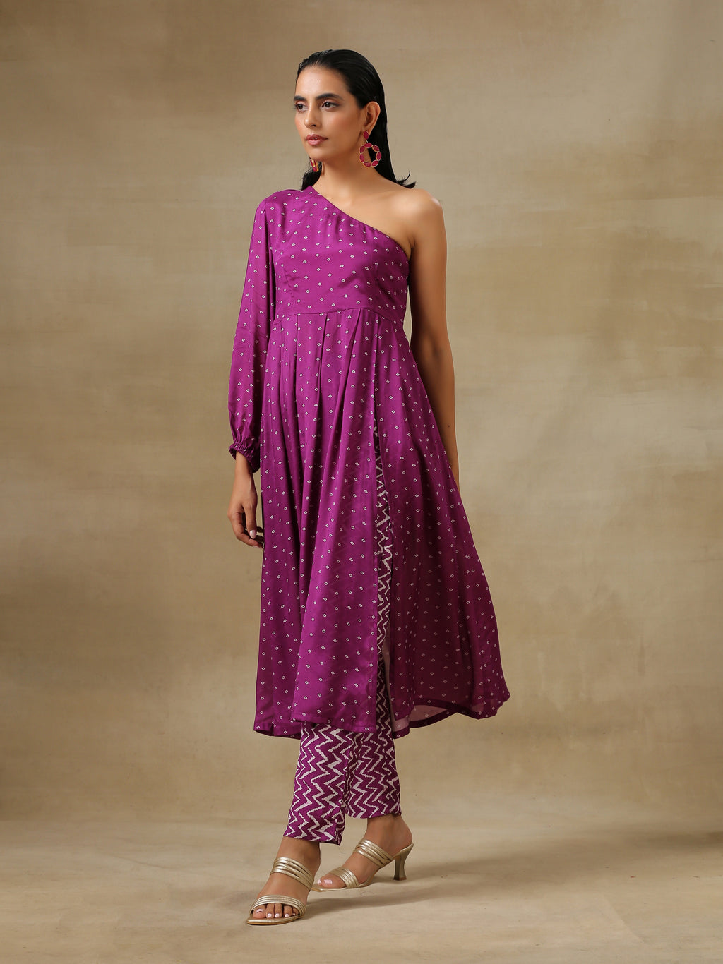 trueBrowns Purple Bandhani Printed Silk One Shoulder Kurta Pant Set