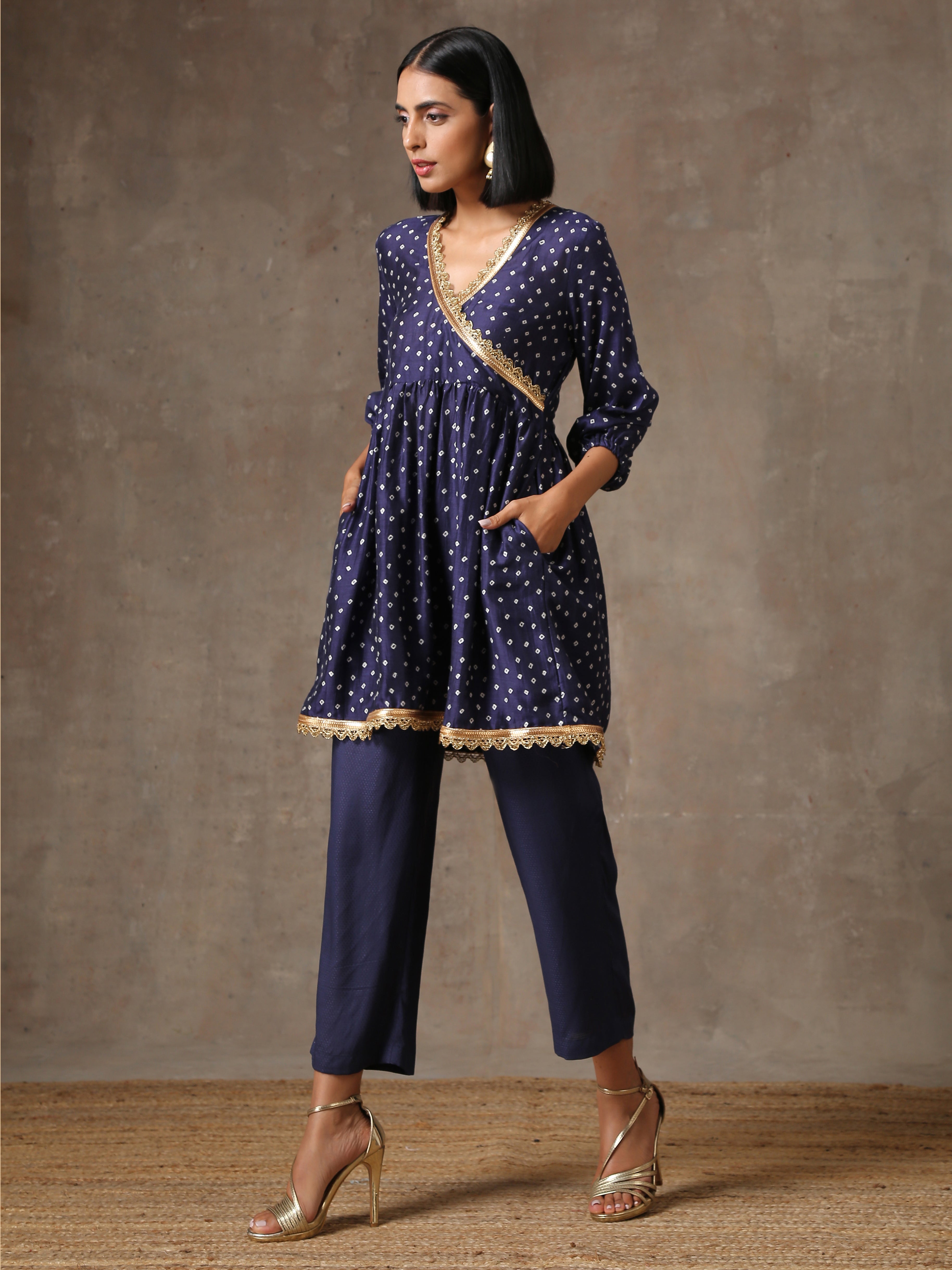 trueBrowns Blue Bandhani Printed Silk Co-Ord Set