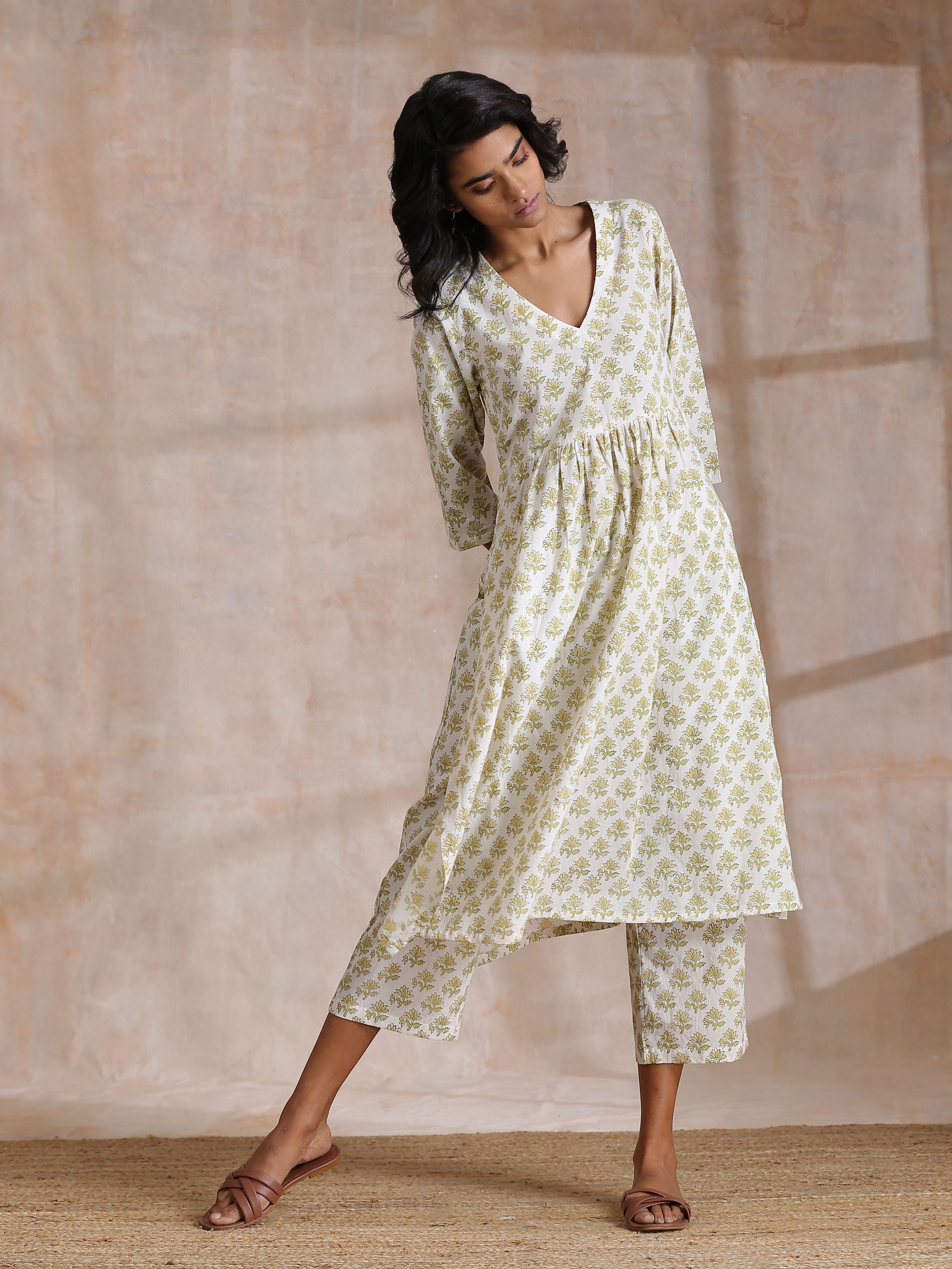 trueBrowns Green Buta On Off White Block Print Cotton Slit Gathered Kurta Set