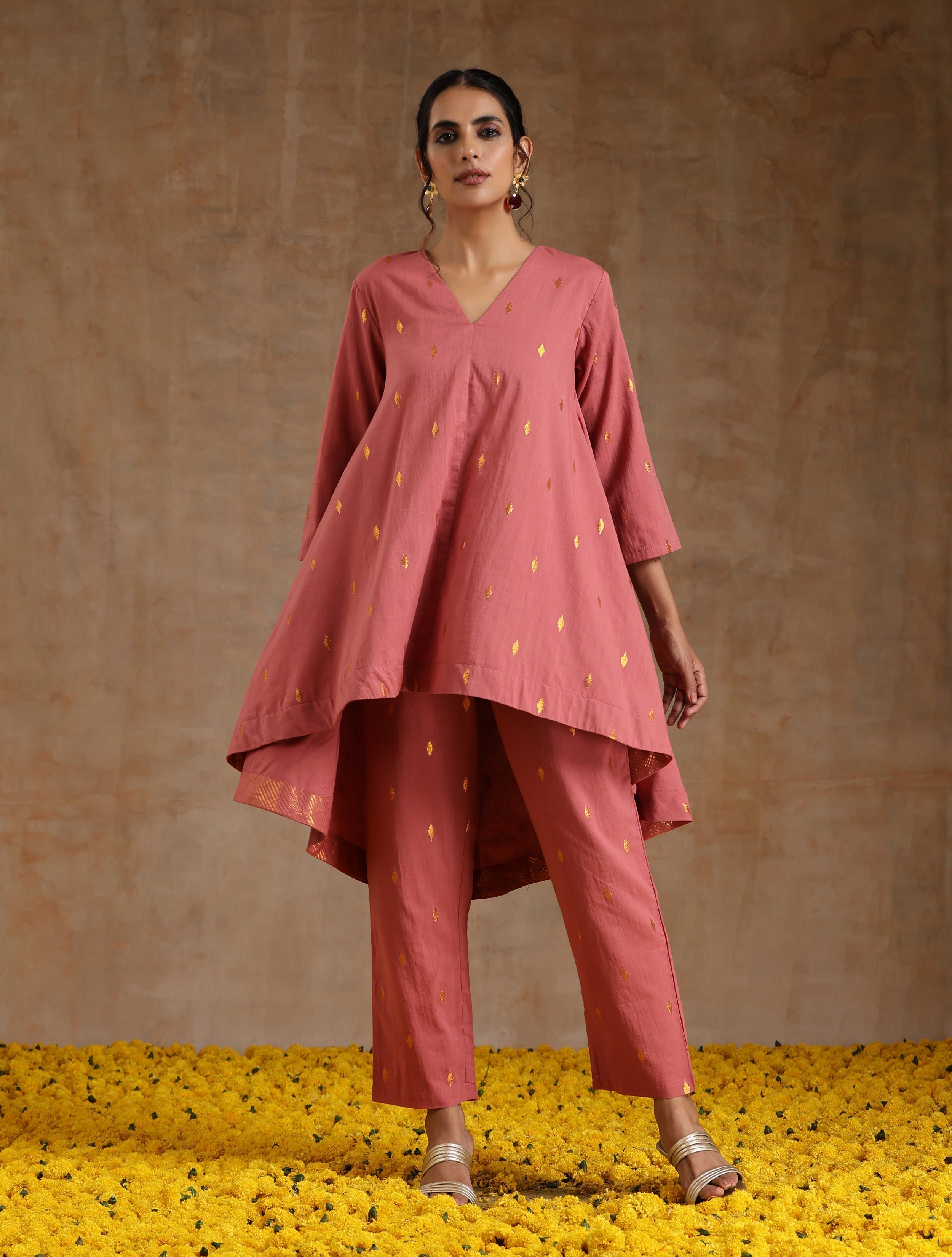 trueBrowns Blush Gold Cotton High-Low Co-Ord Set
