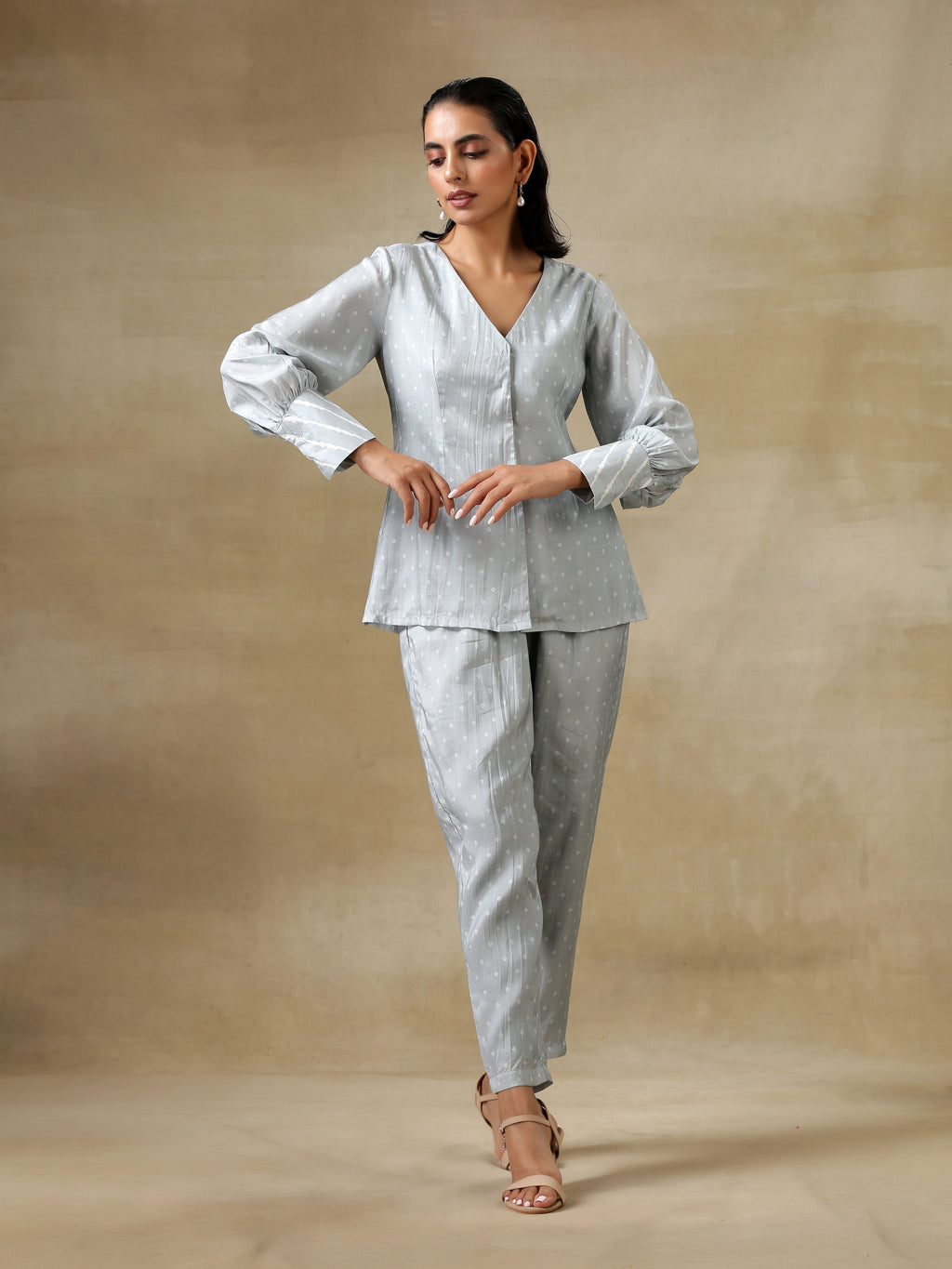trueBrowns Grey Bandhani Printed Silk Front Open Short Co-Ord Set