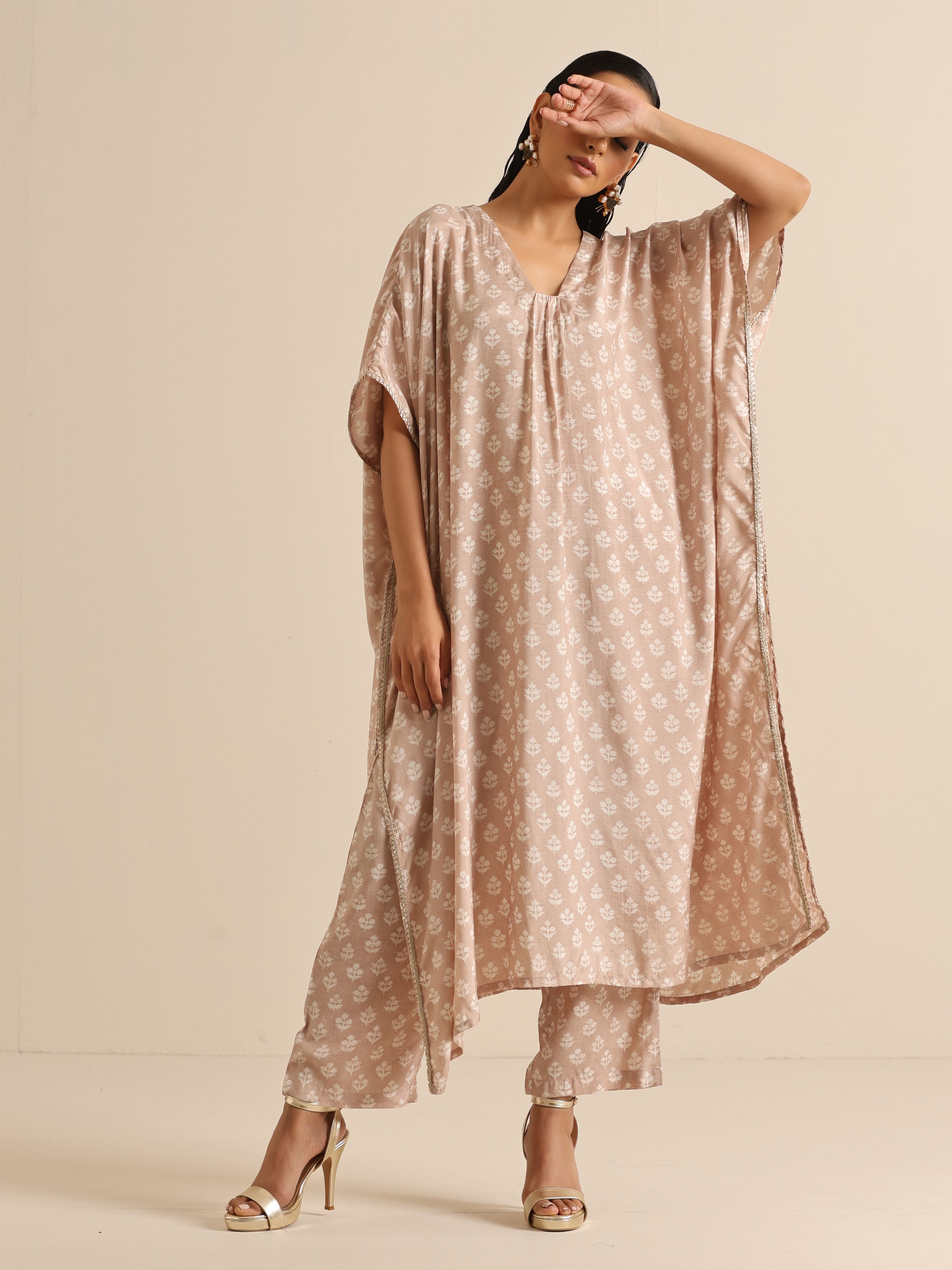 trueBrowns Beige White Floral Silk Print Kaftan Pant Set