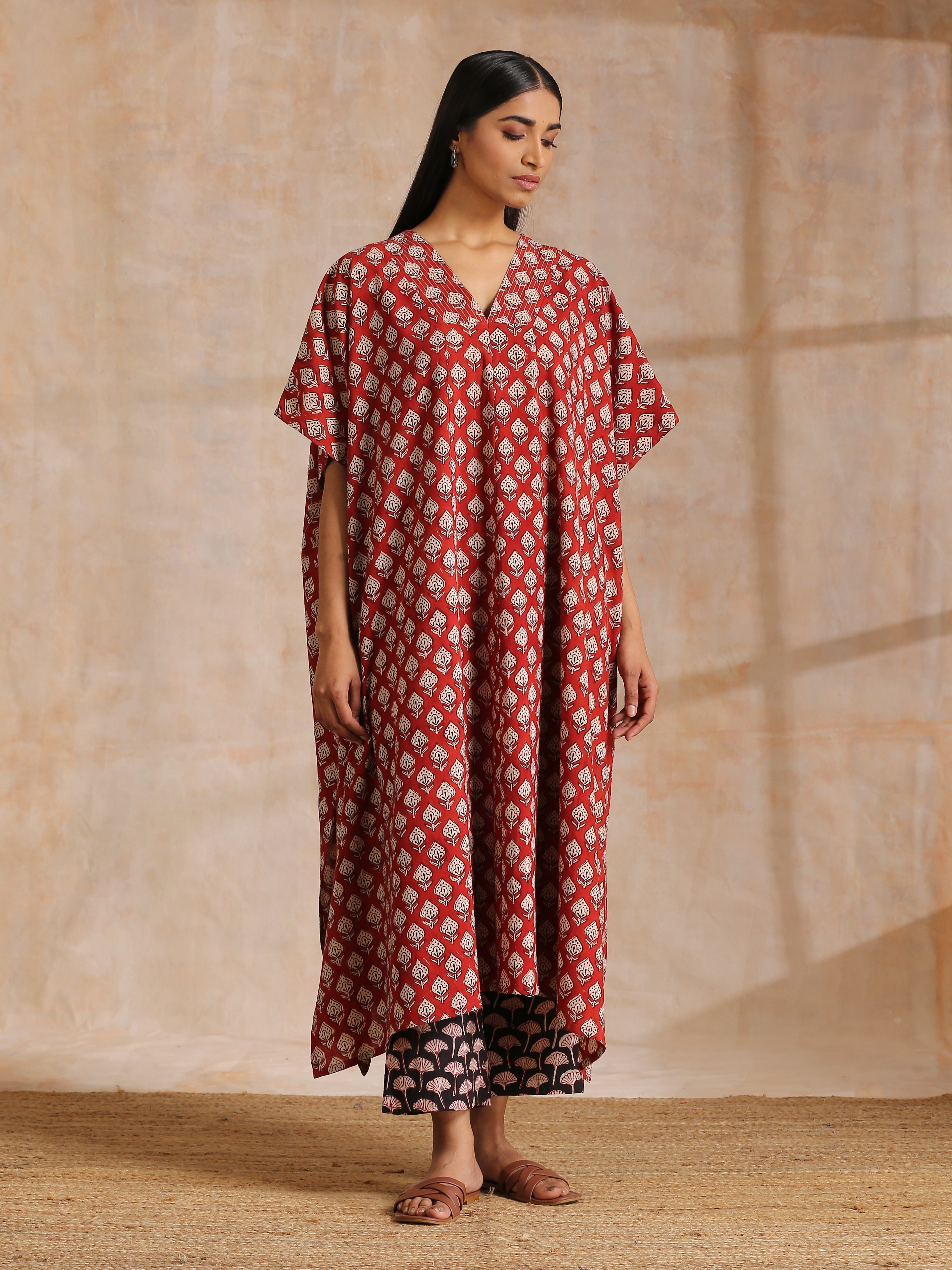 trueBrowns Rust Red Bagru Floral Print Cotton Panel Kaftan Kurta Pant Set