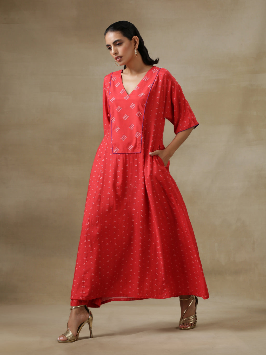 trueBrowns Red Bandhani Printed Silk Long Kurta Pant Set