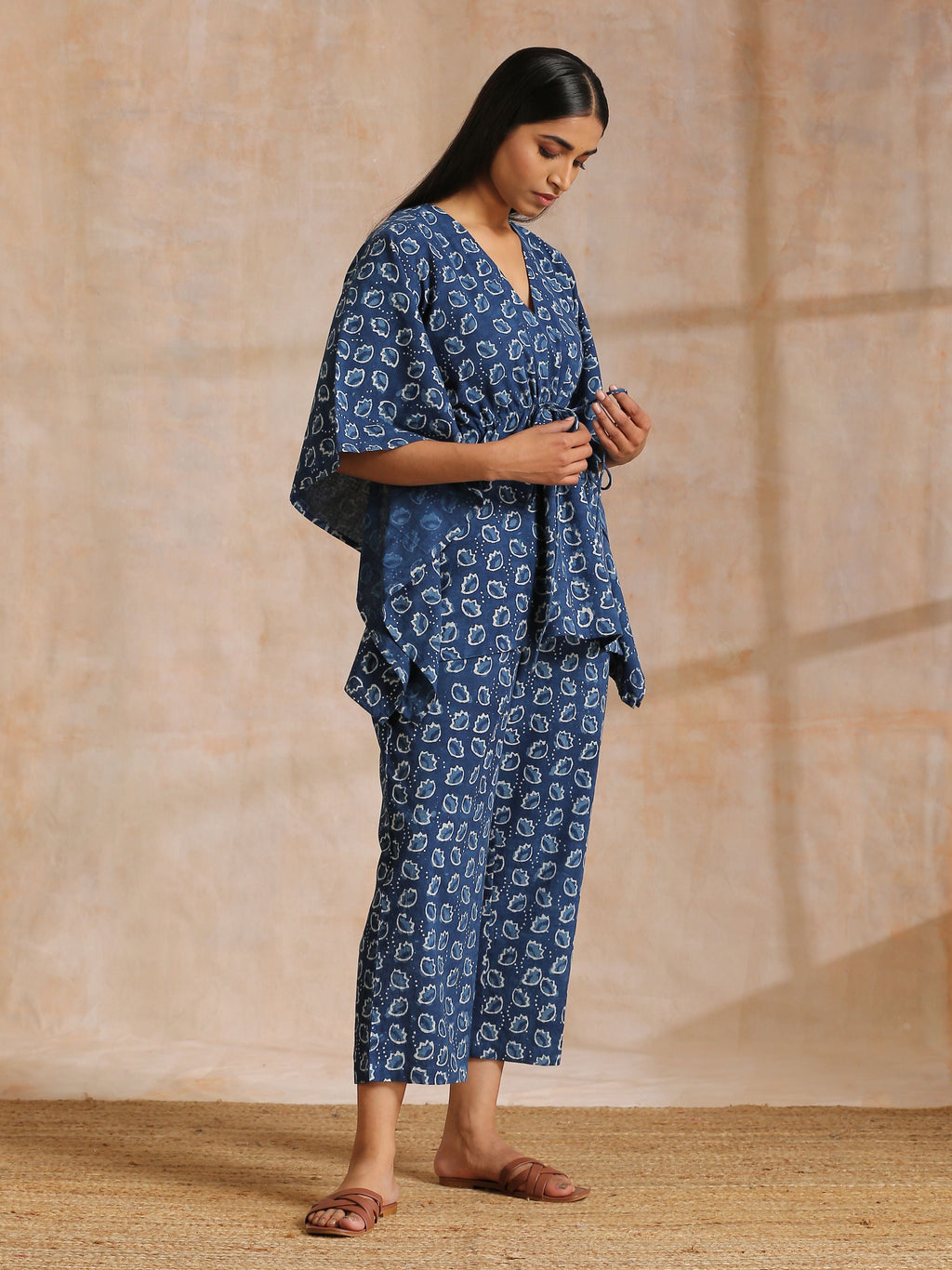 trueBrowns Indigo Dabu Floral Print Cotton Kaftan Co-Ord Set