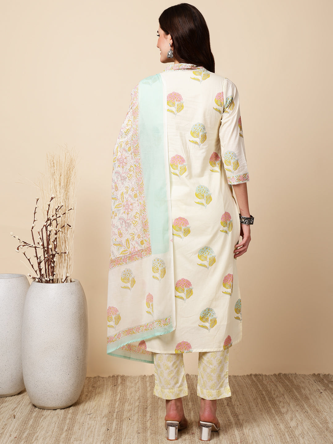 Antaran Cream Pure Cotton Floral Printed Kurta Pant And Dupatta Set