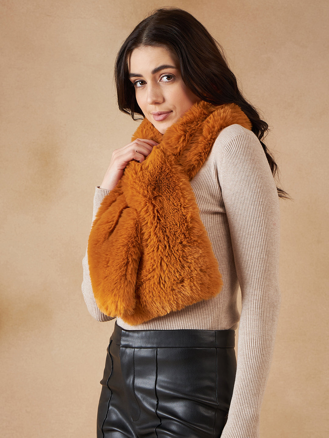 InWeave Women's Carrot Orange Faux Fur Neck Warmer