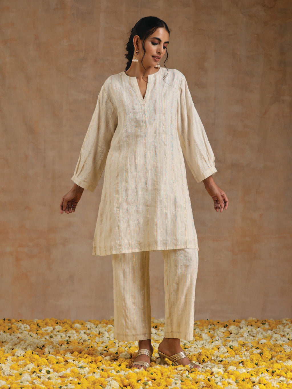 trueBrowns Ivory Gold Cotton Relaxed Co-Ord Set