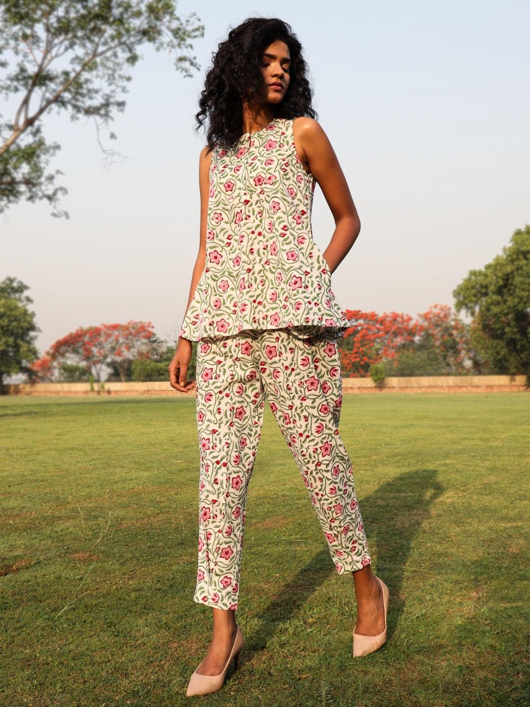 trueBrowns White Cotton Block Print Sleeveless Co-Ord set
