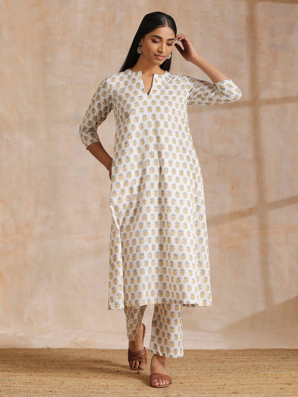trueBrowns Multi Color Floral Booti Print Cotton Flared Kurta Pant Set